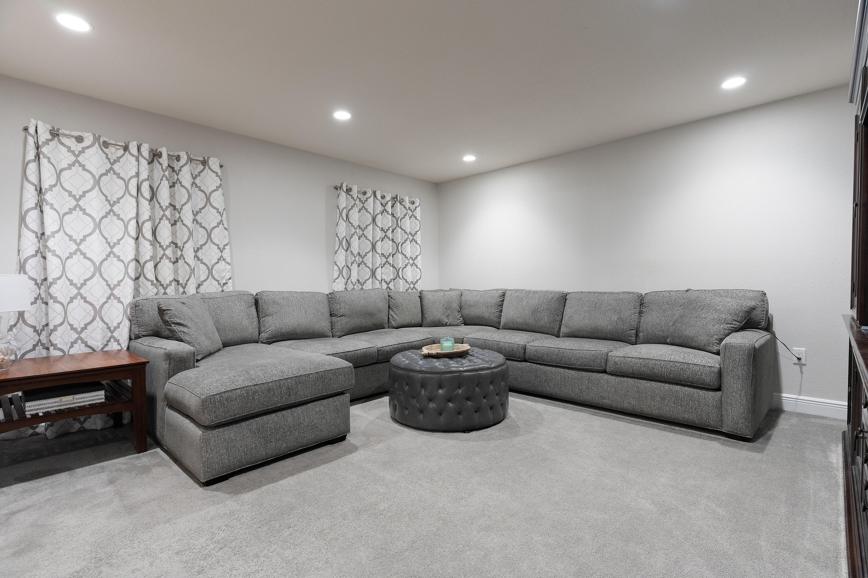 HOLLEY BY THE SEA - Residential