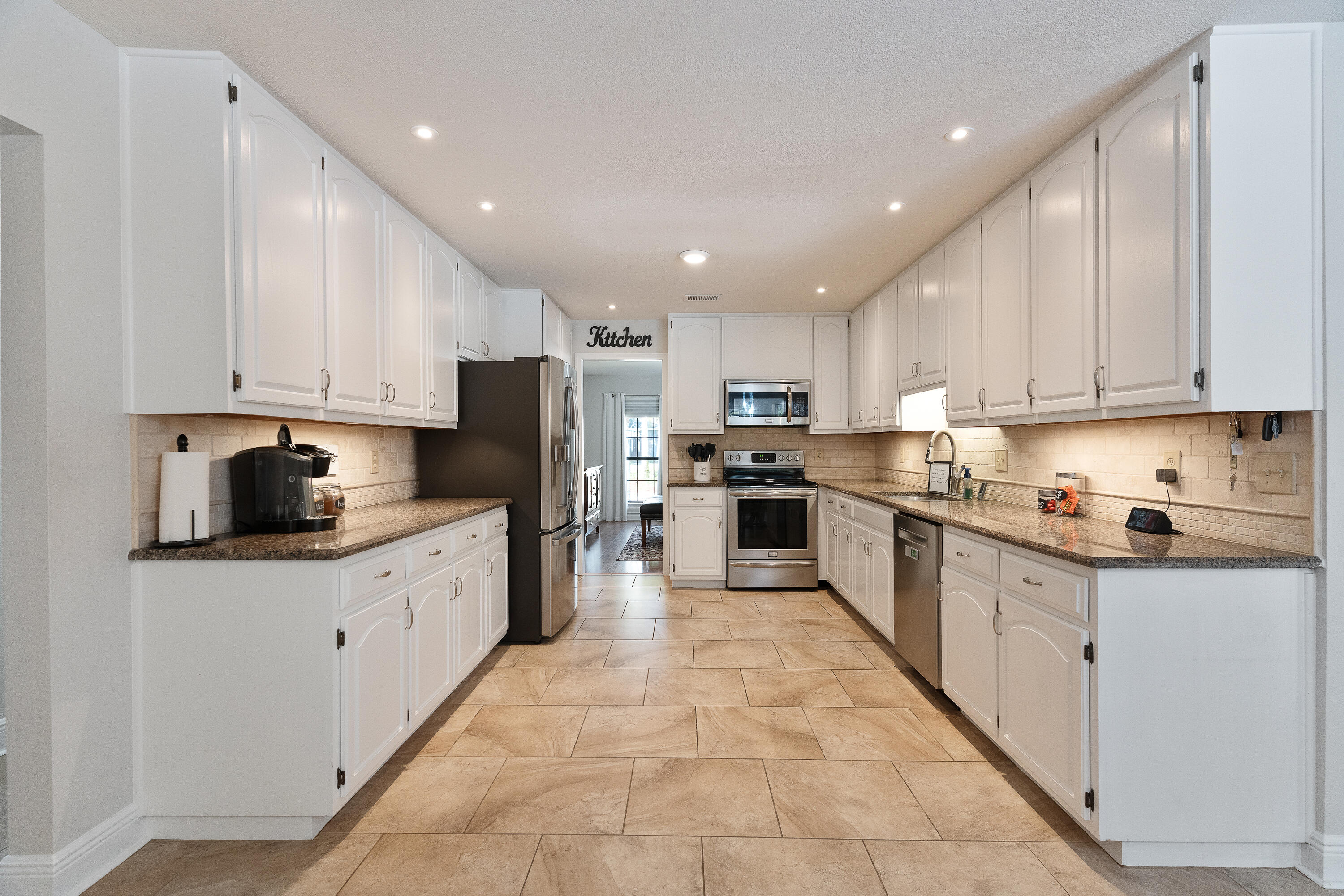 HOLLEY BY THE SEA - Residential