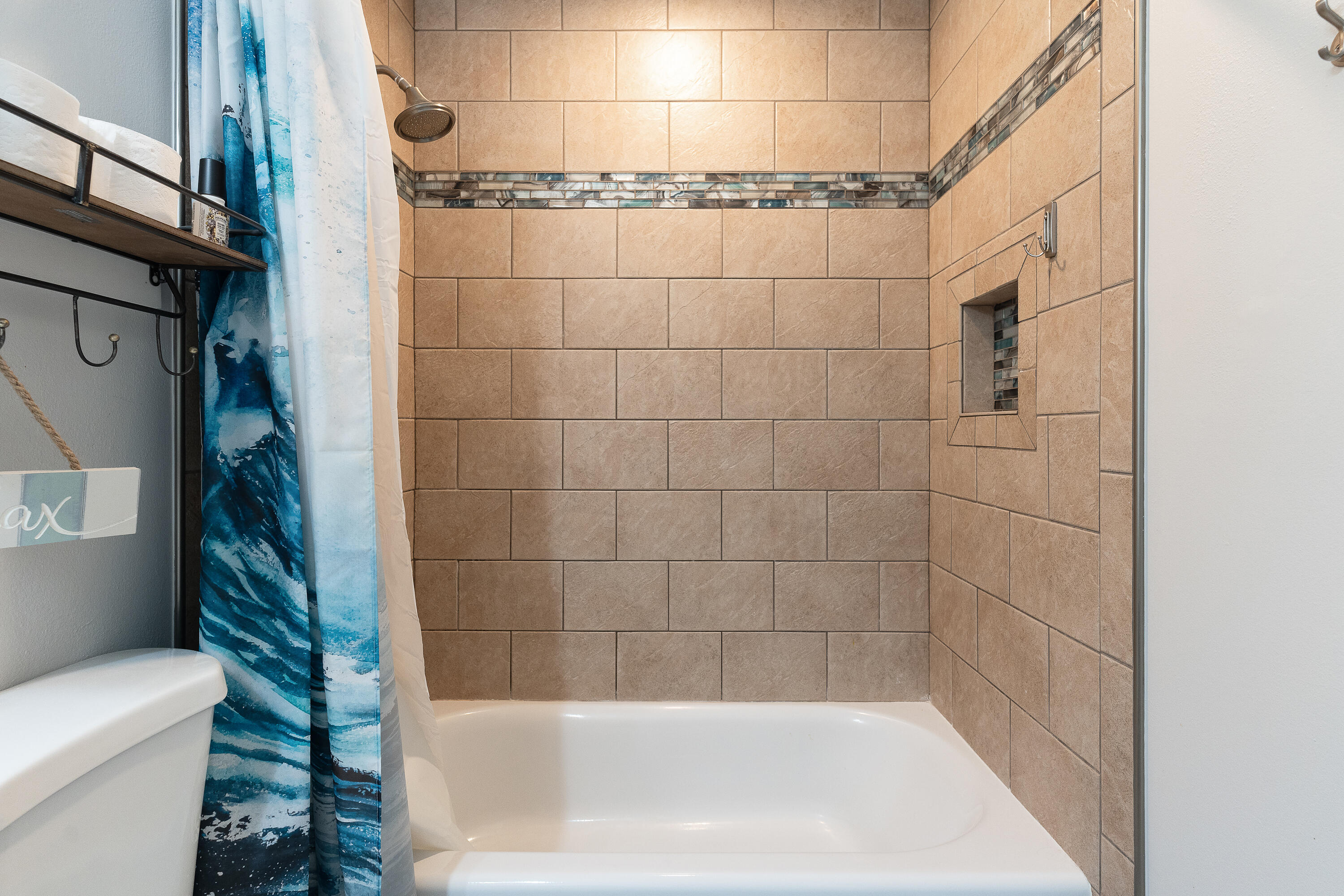 HOLLEY BY THE SEA - Residential