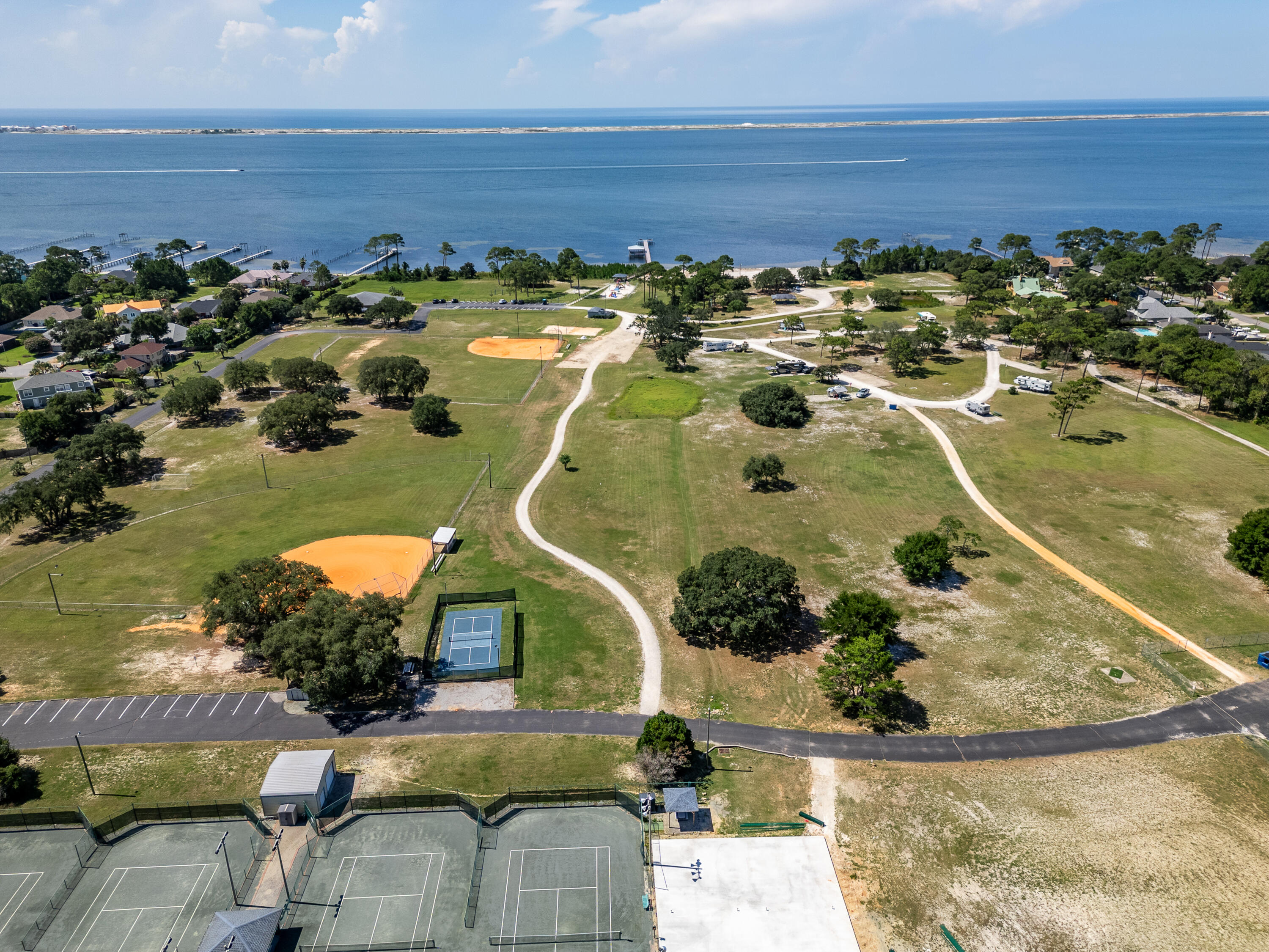 HOLLEY BY THE SEA - Residential