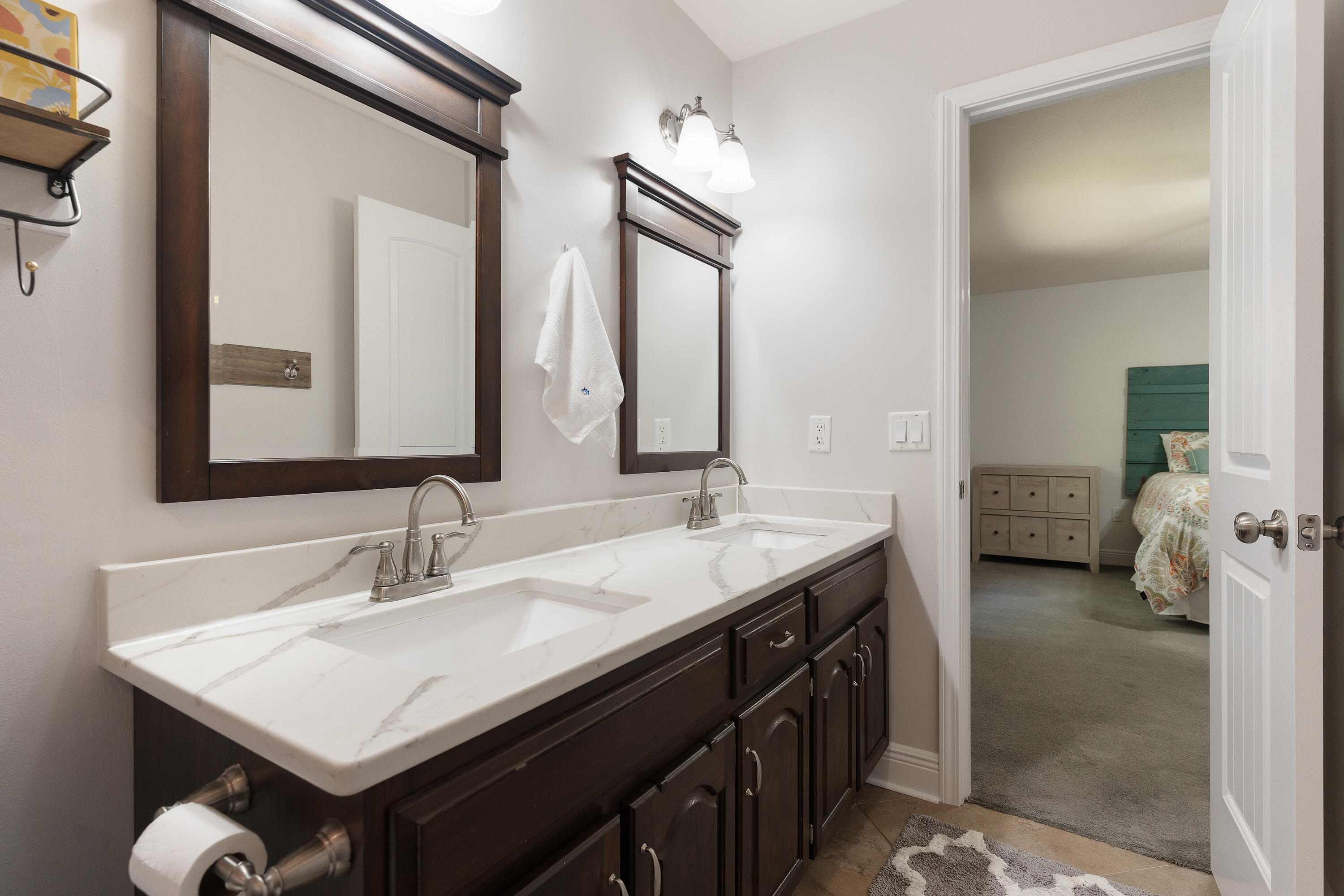 HOLLEY BY THE SEA - Residential
