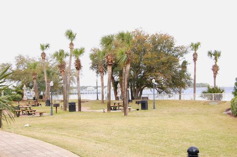 A home in Fort Walton Beach