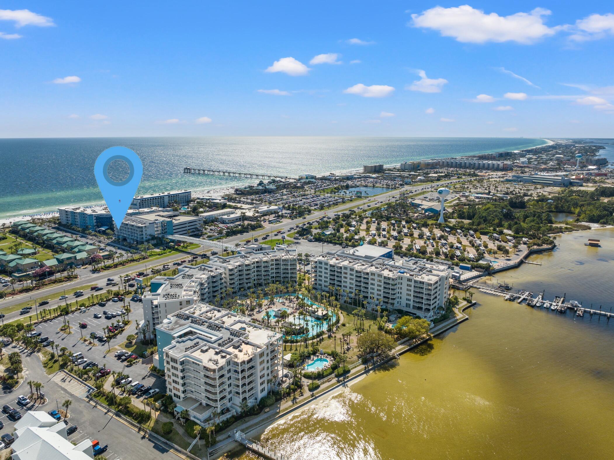 DESTIN WEST GULFSIDE VILLAS - Residential