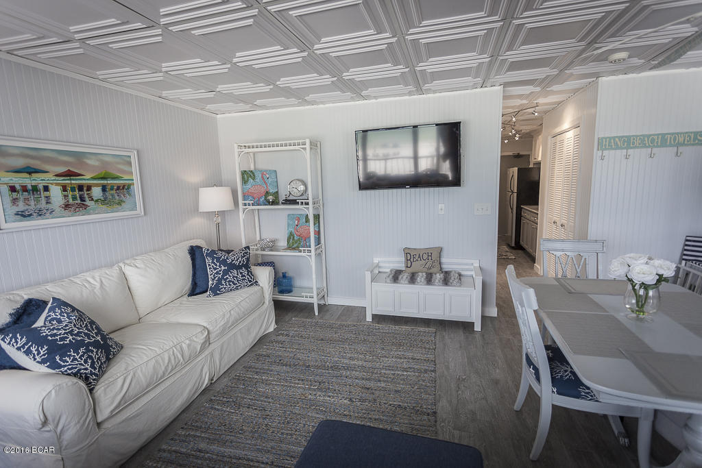 CONTINENTAL CONDO - Residential