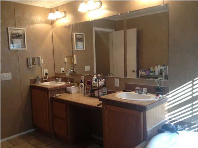 GULF SHORE MANOR - Residential