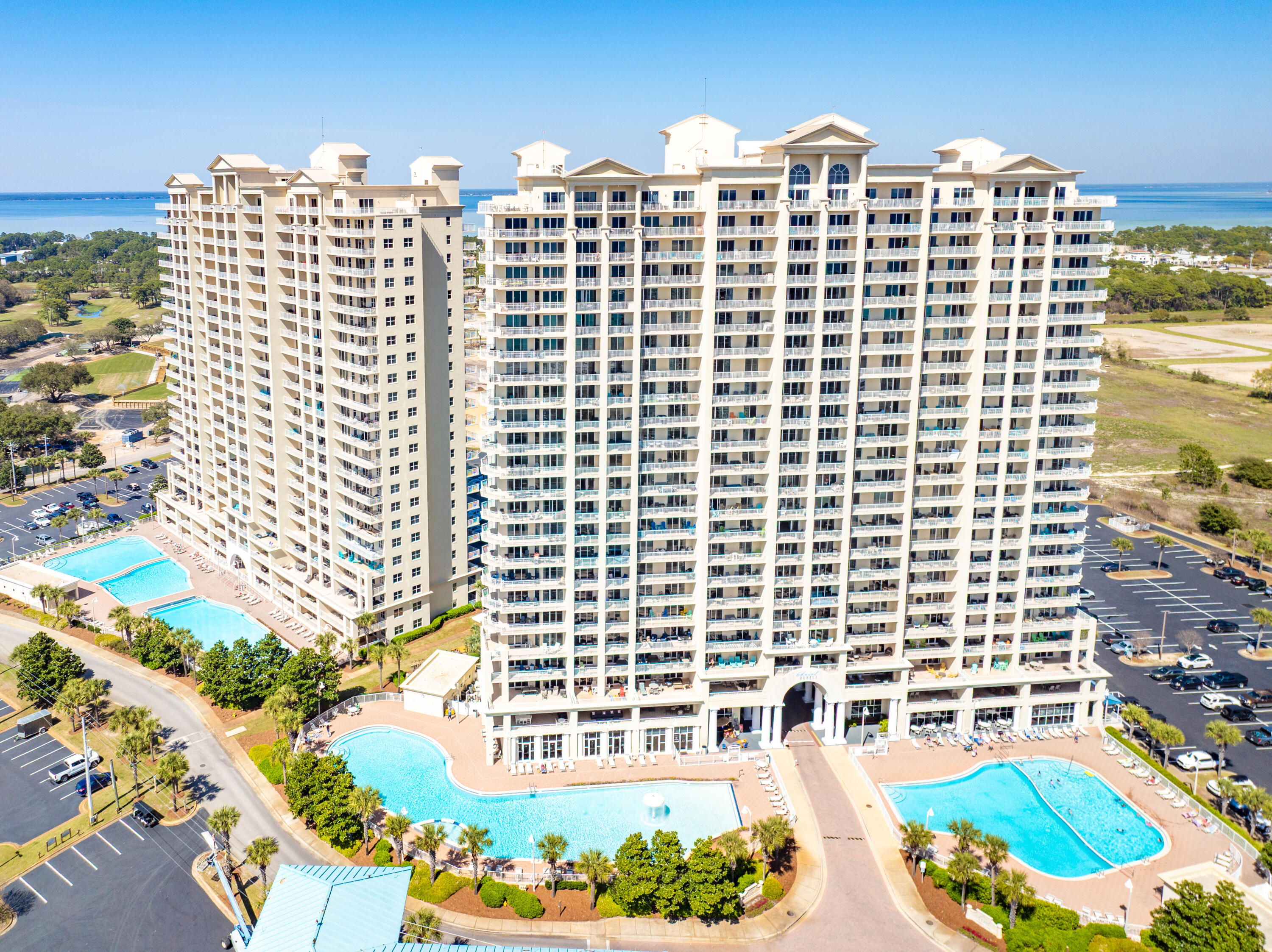 ARIEL DUNES - Residential