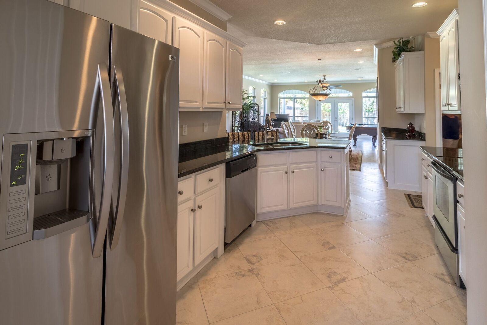 RAINTREE ESTATES - Residential