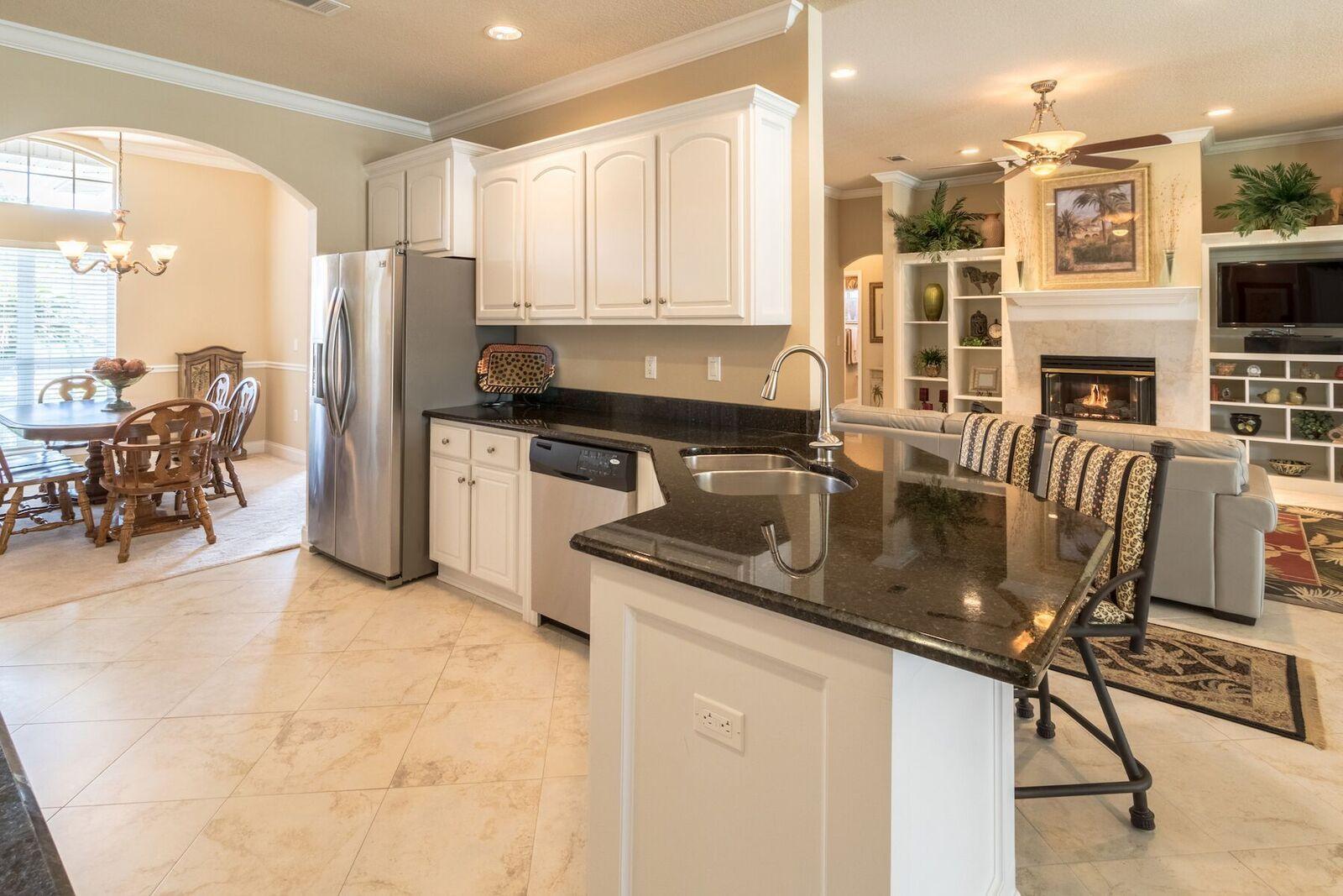 RAINTREE ESTATES - Residential