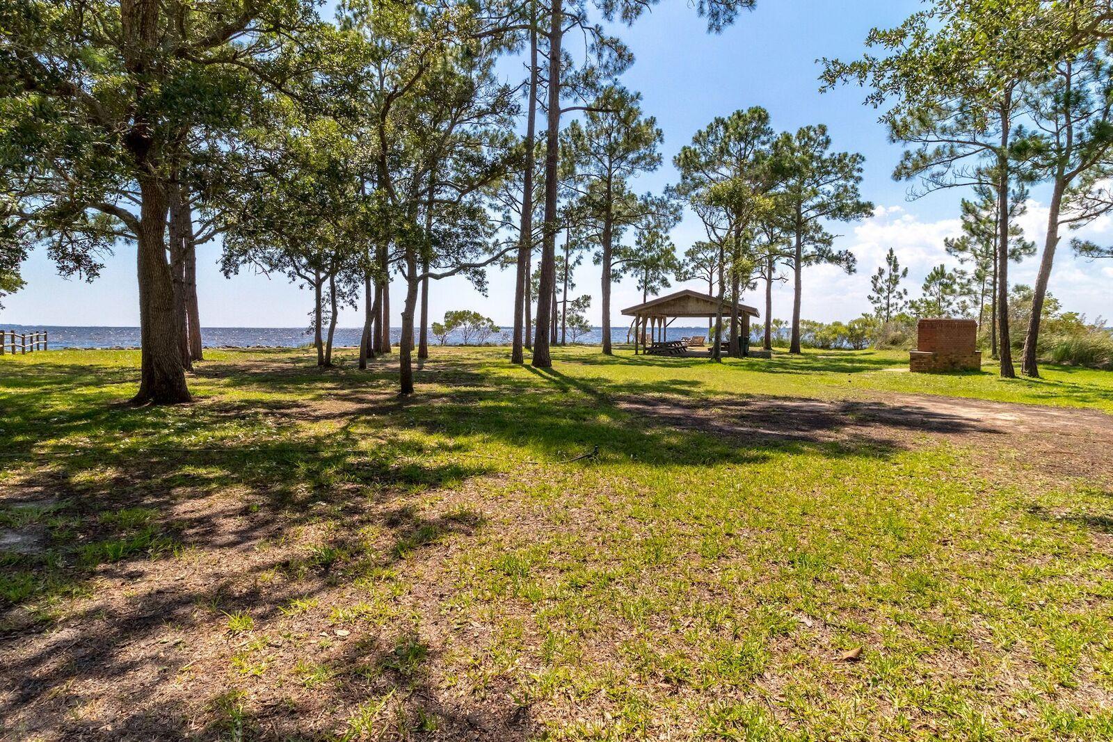 RAINTREE ESTATES - Residential