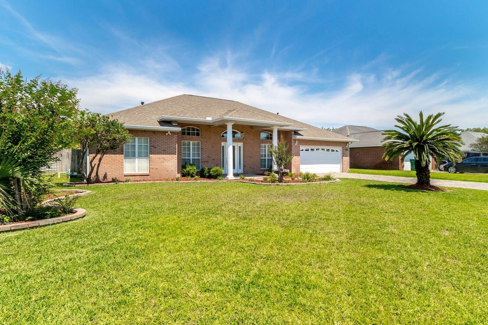 RAINTREE ESTATES - Residential