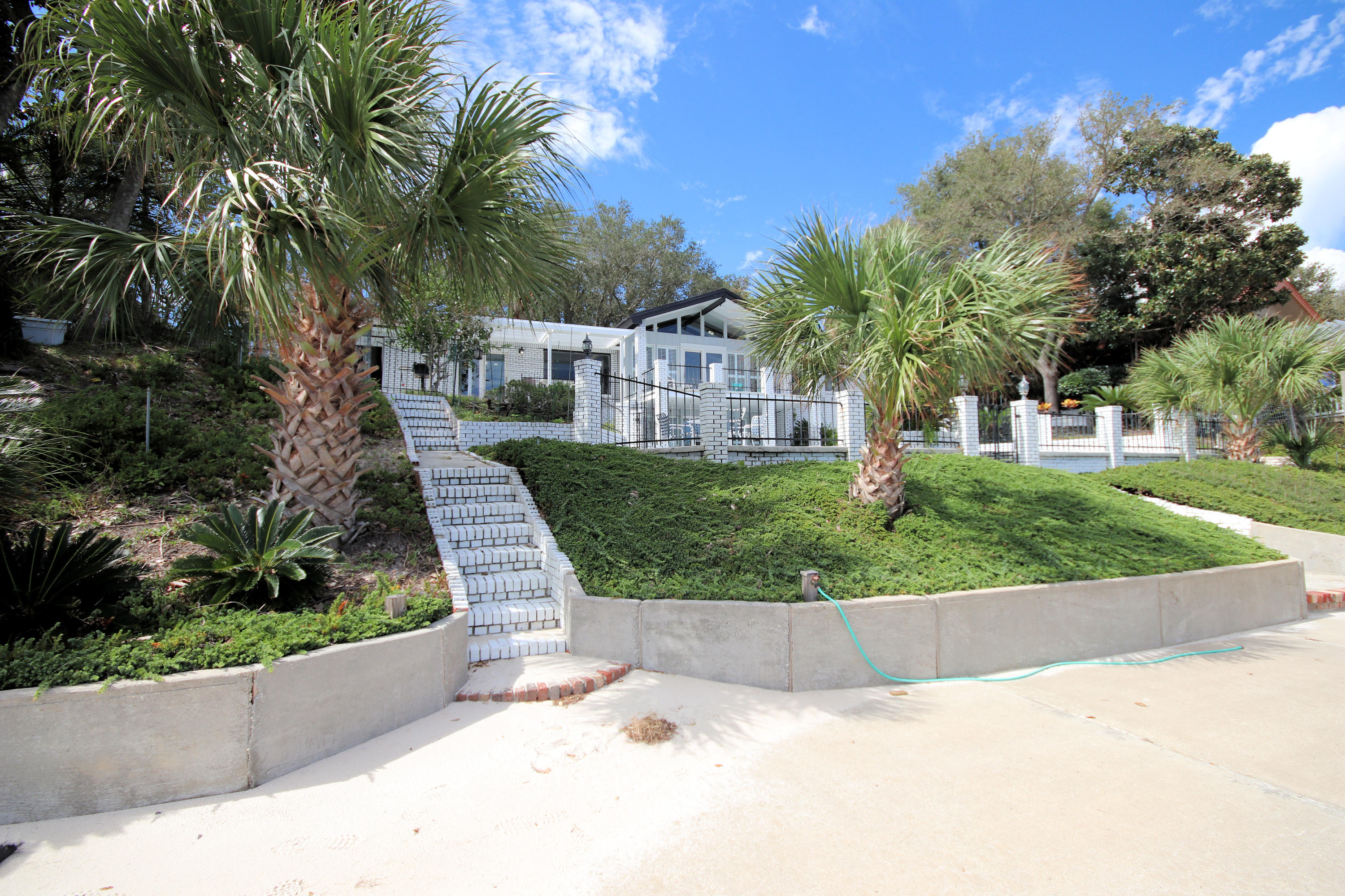 LAKE LORRAINE ESTATES - Residential