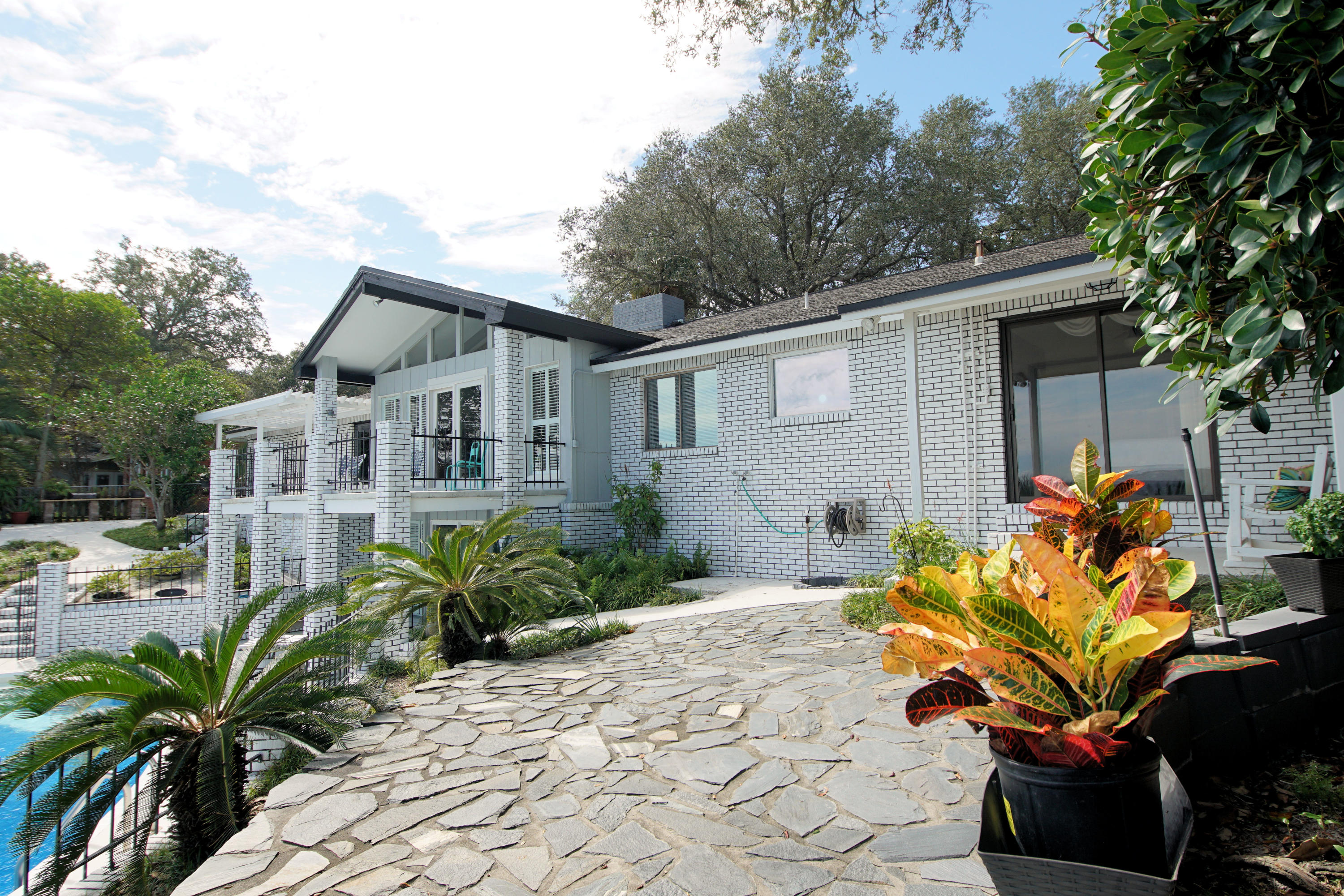 LAKE LORRAINE ESTATES - Residential