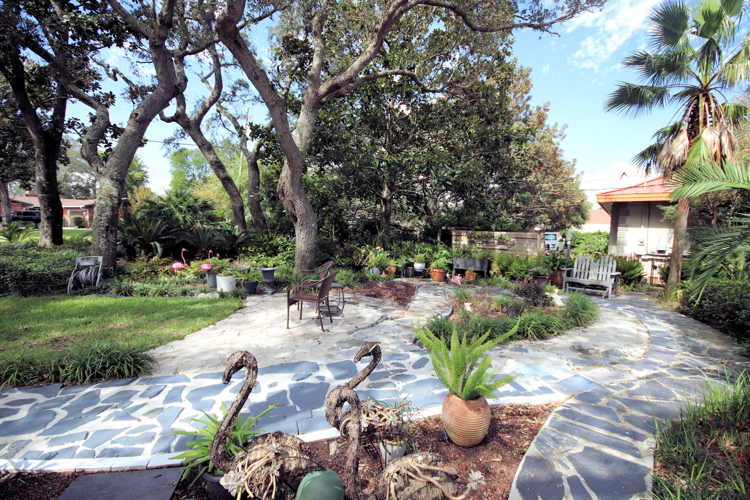 LAKE LORRAINE ESTATES - Residential