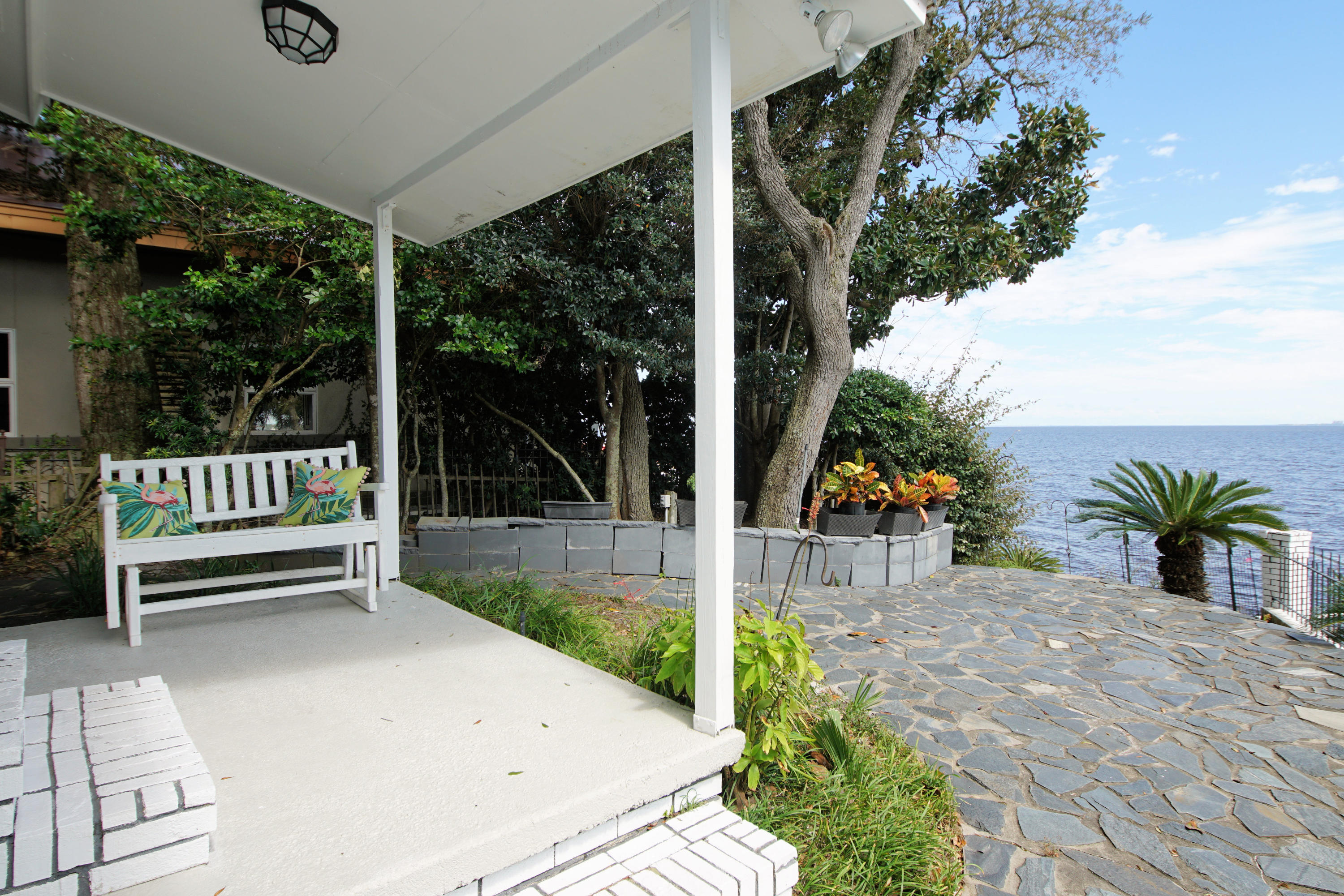 LAKE LORRAINE ESTATES - Residential