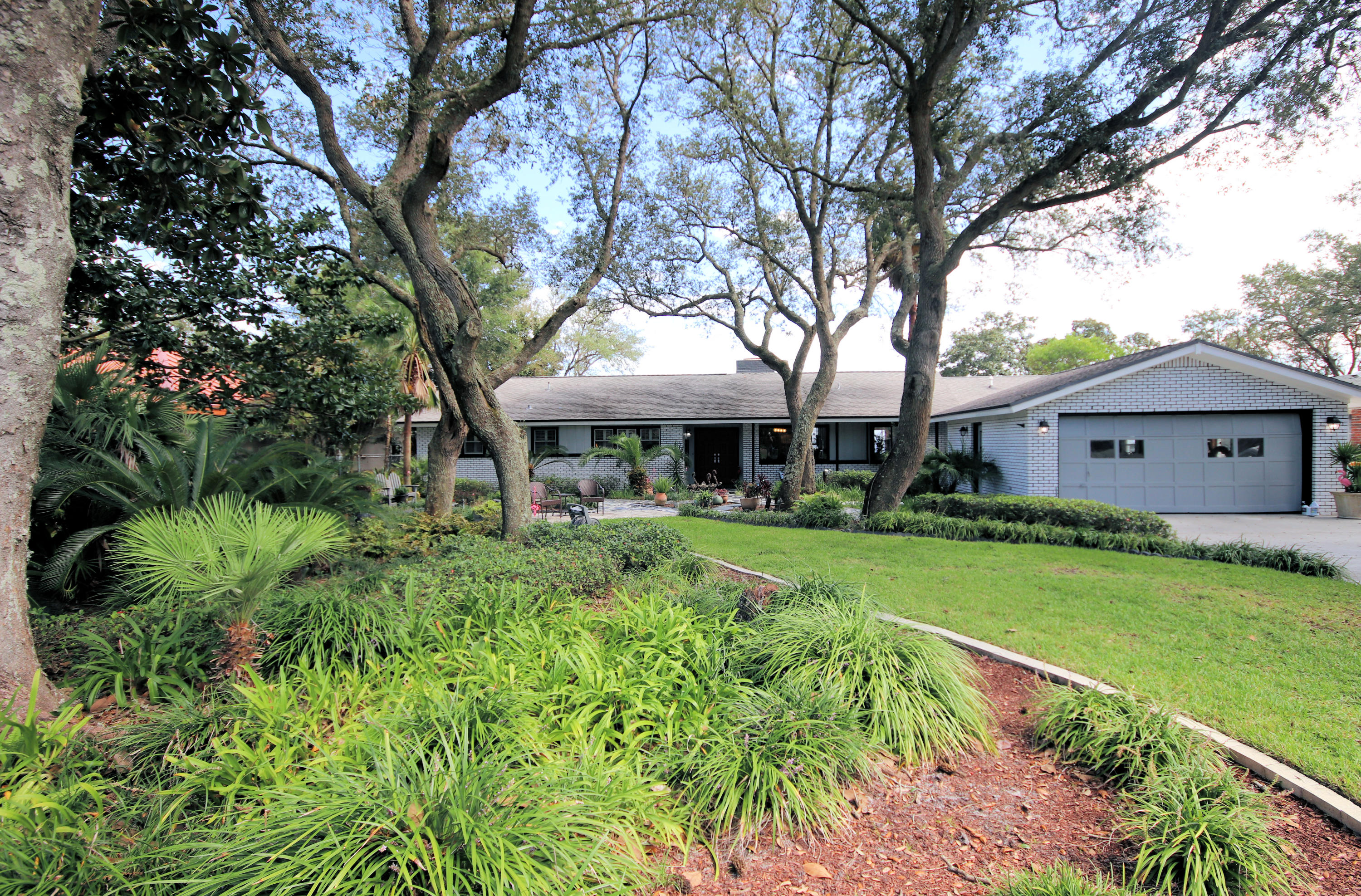 LAKE LORRAINE ESTATES - Residential