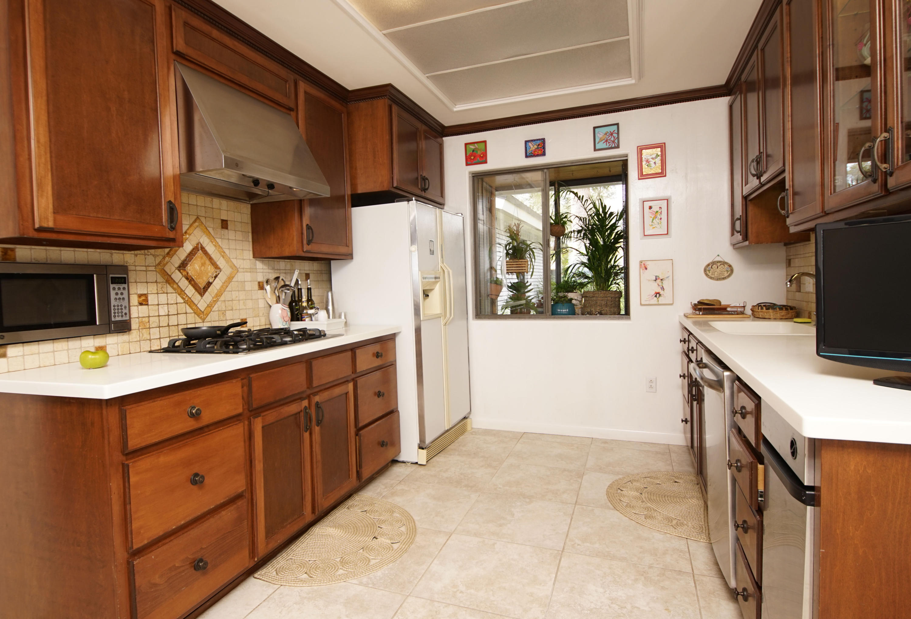 LAKE LORRAINE ESTATES - Residential