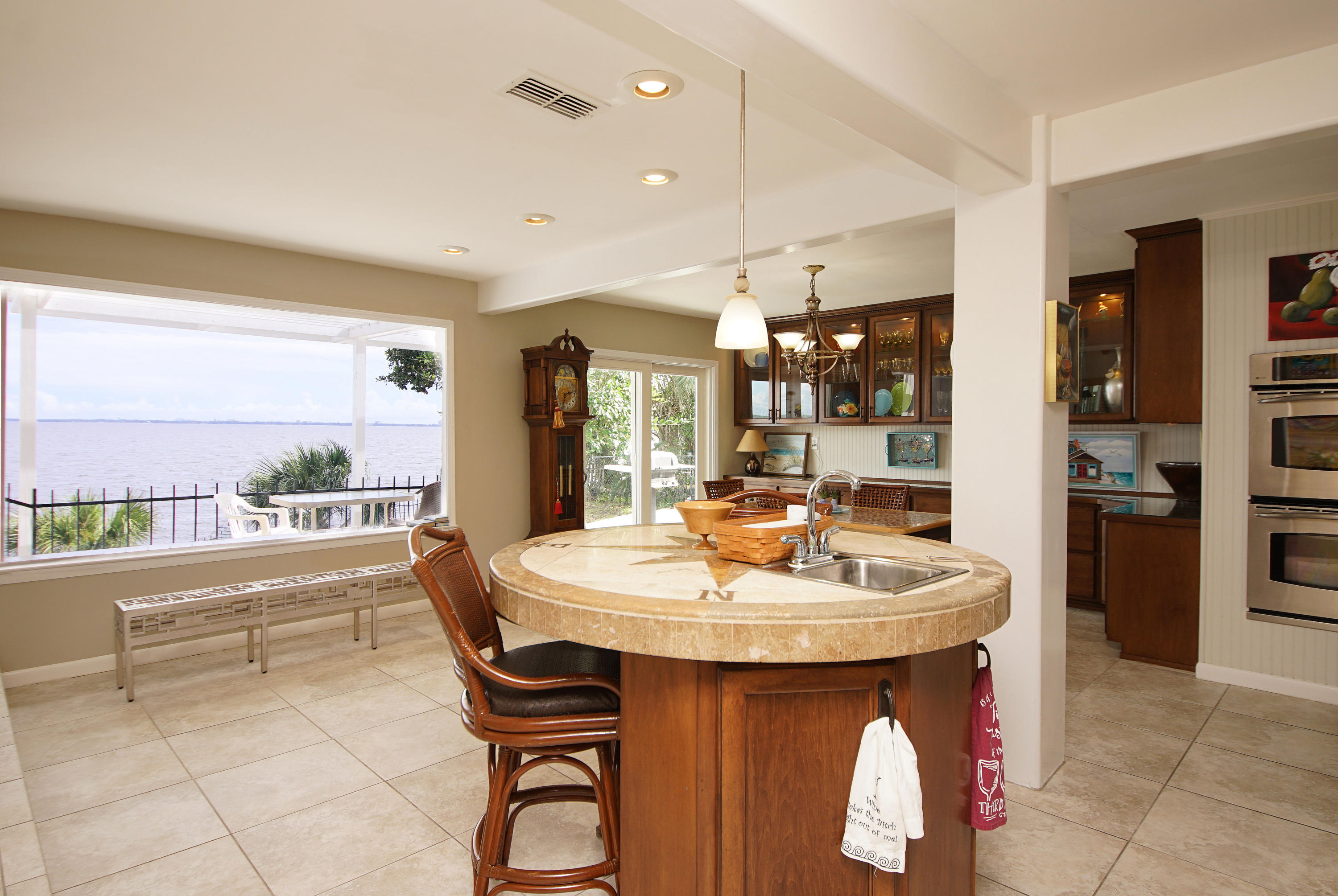 LAKE LORRAINE ESTATES - Residential