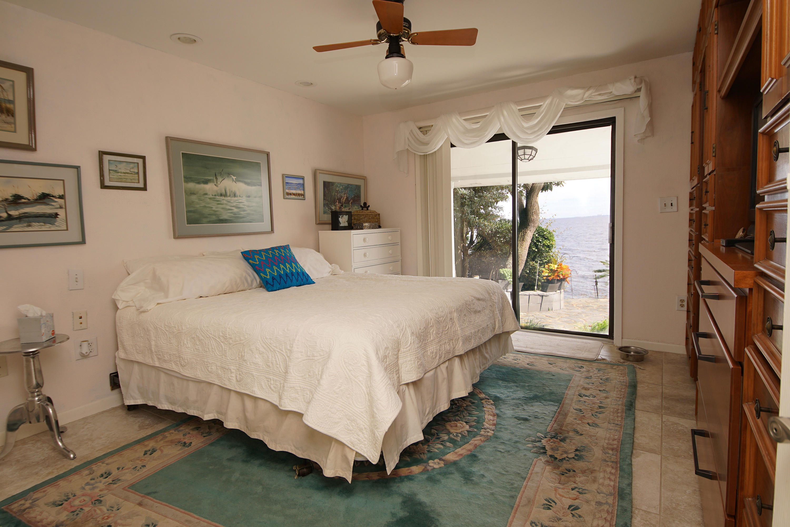 LAKE LORRAINE ESTATES - Residential