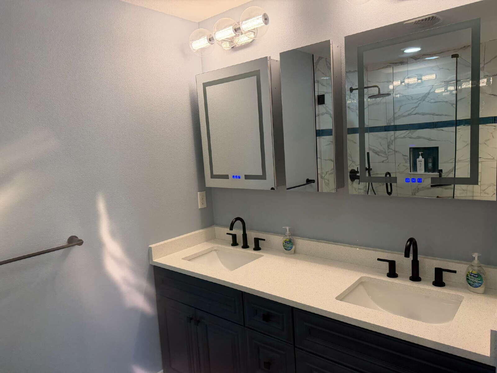 ASHTIN ESTATES - Residential Lease