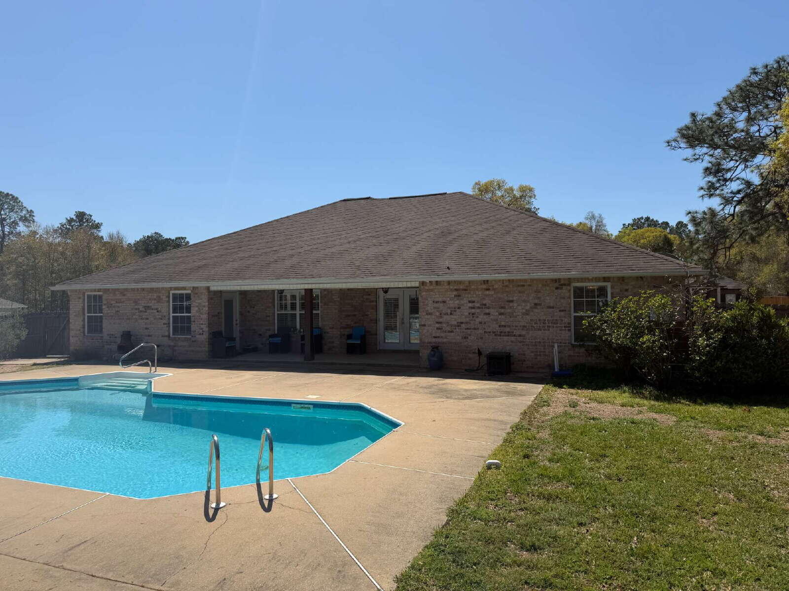 ASHTIN ESTATES - Residential Lease