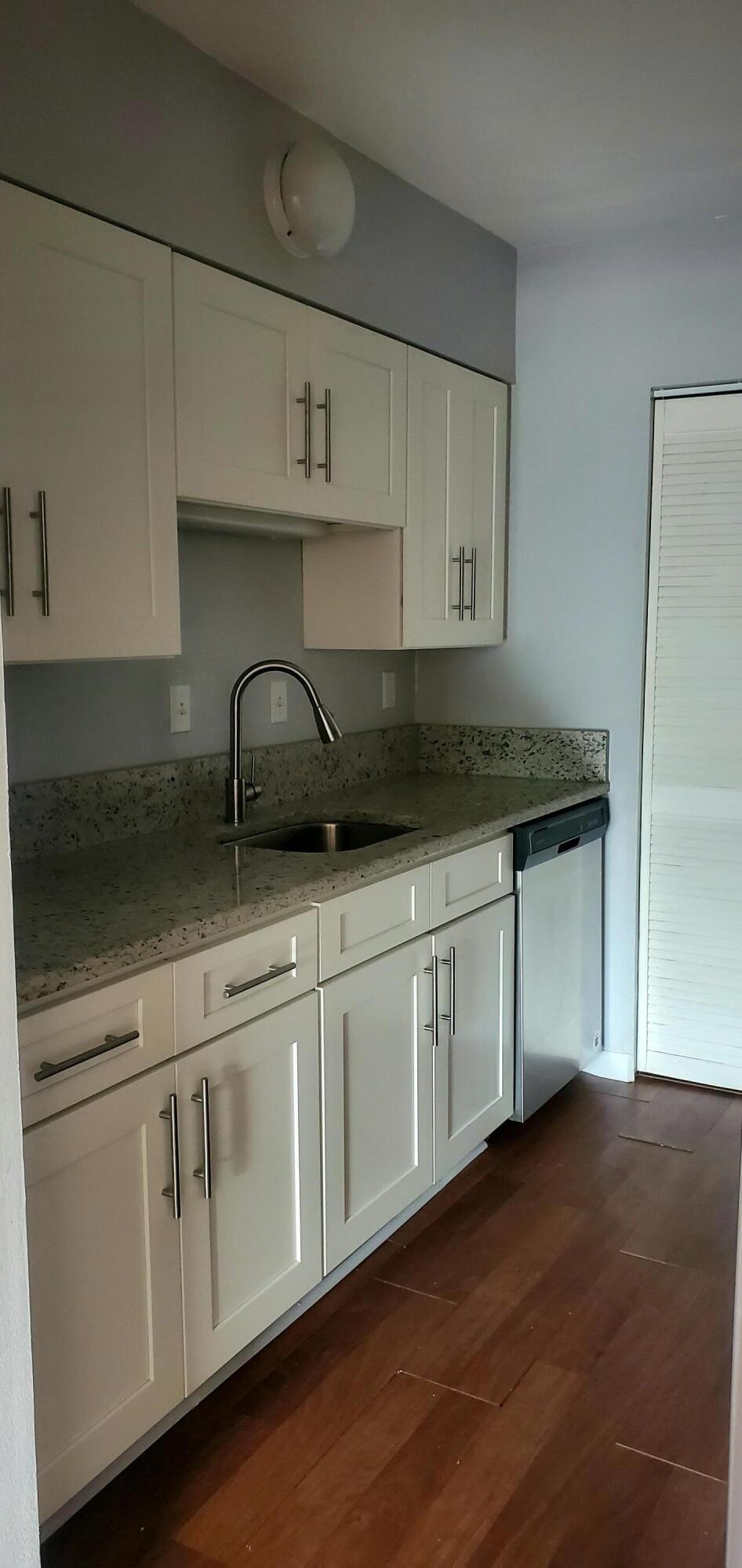 CEDARS CONDO - Residential