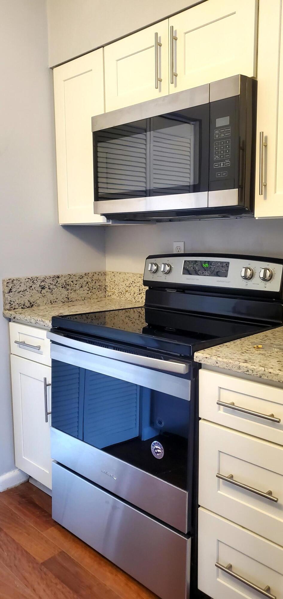 CEDARS CONDO - Residential