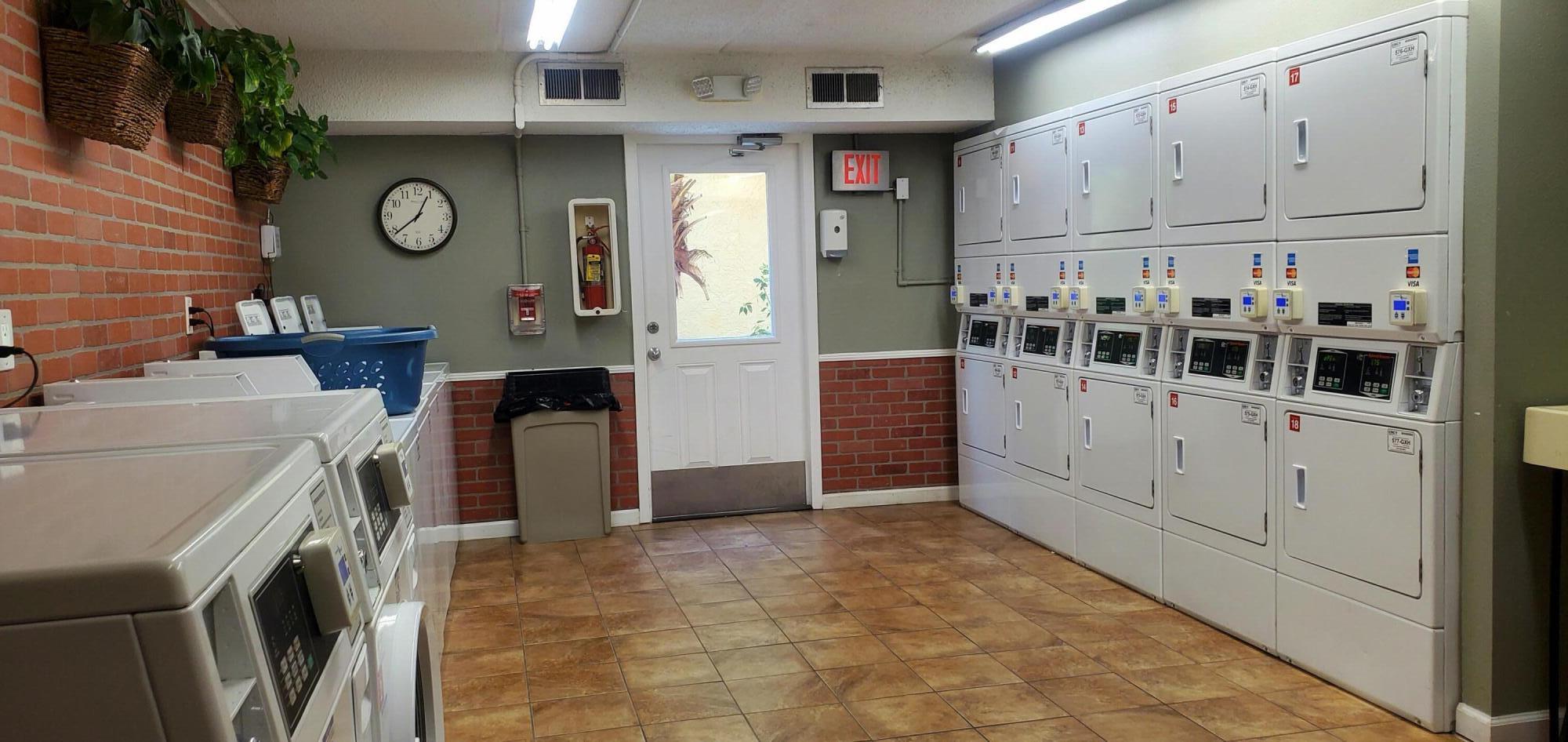 CEDARS CONDO - Residential