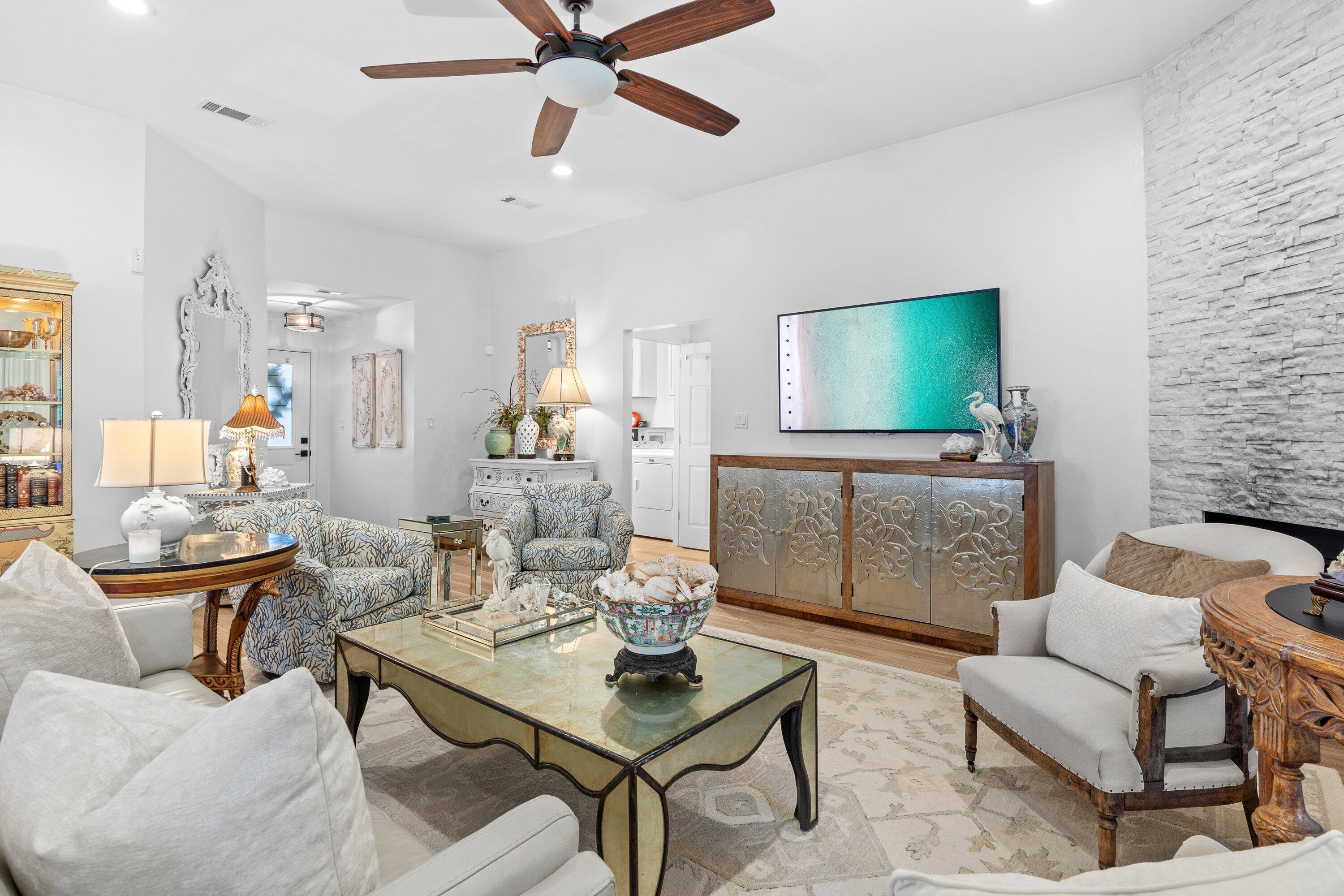 BAYSIDE - Residential