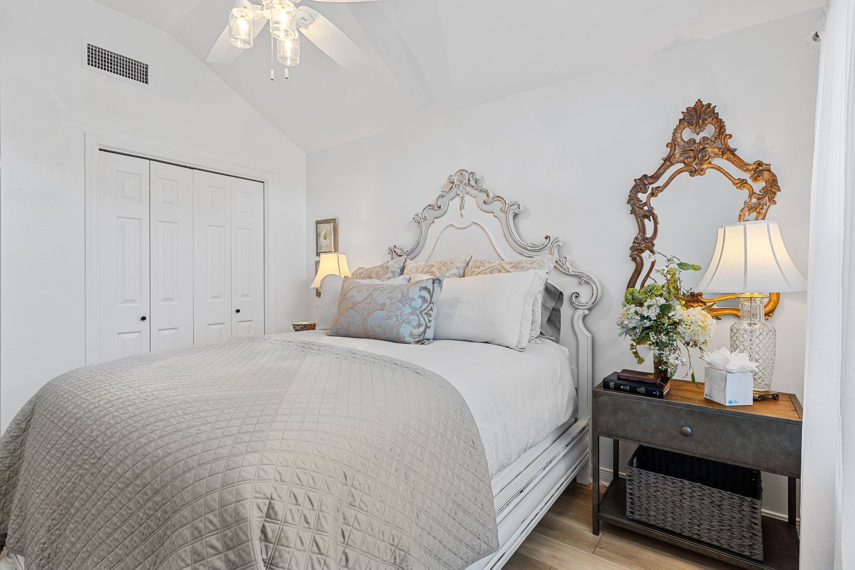 BAYSIDE - Residential