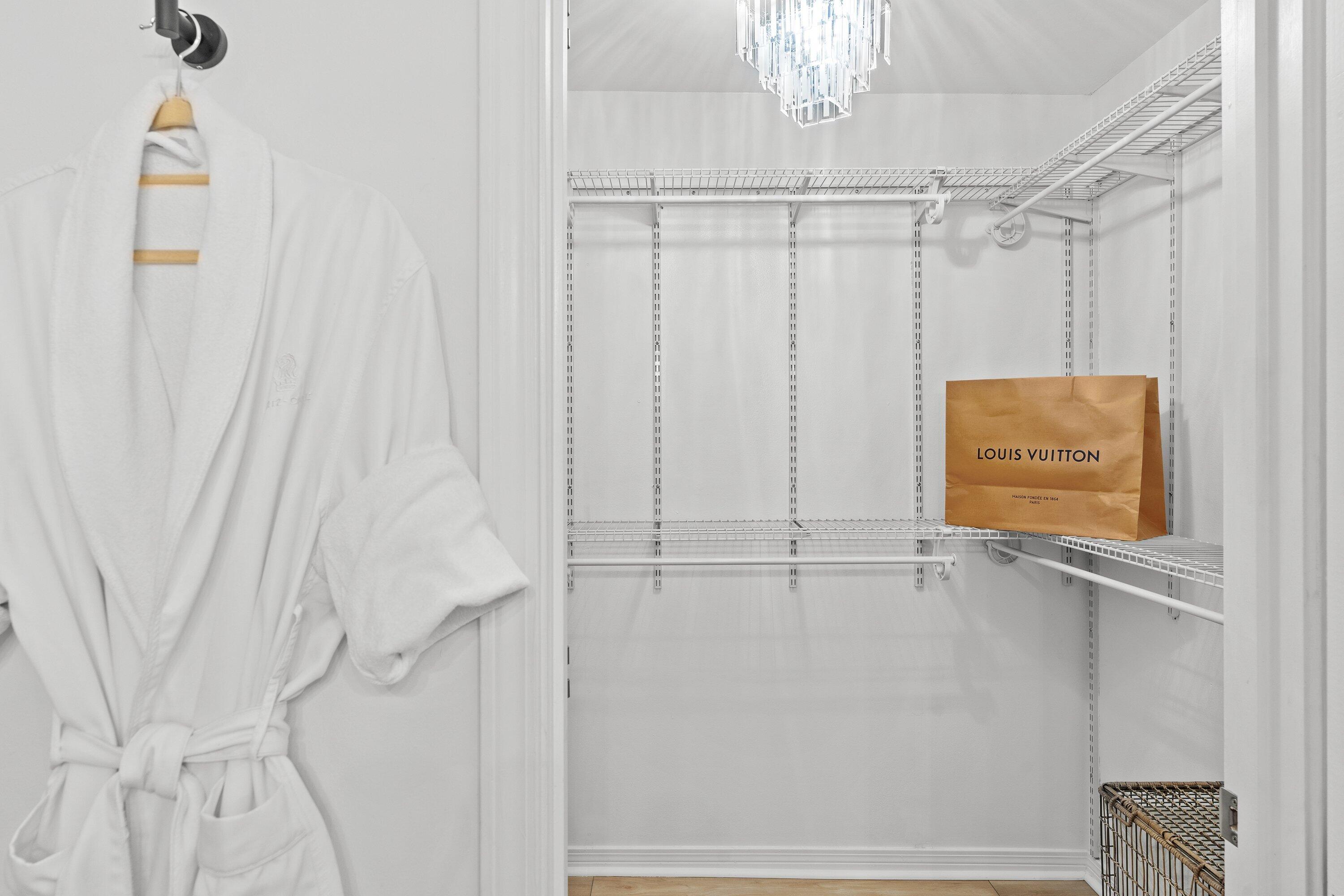 BAYSIDE - Residential