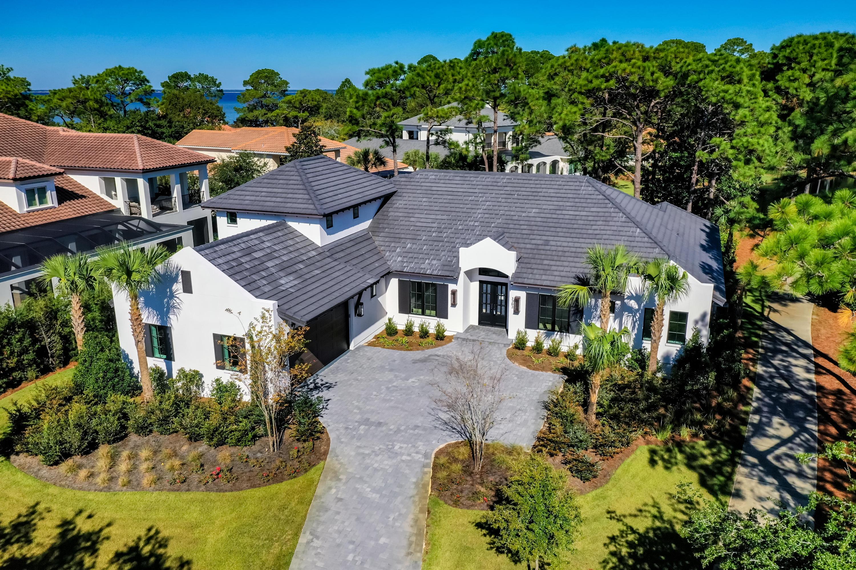 BURNT PINE - Residential