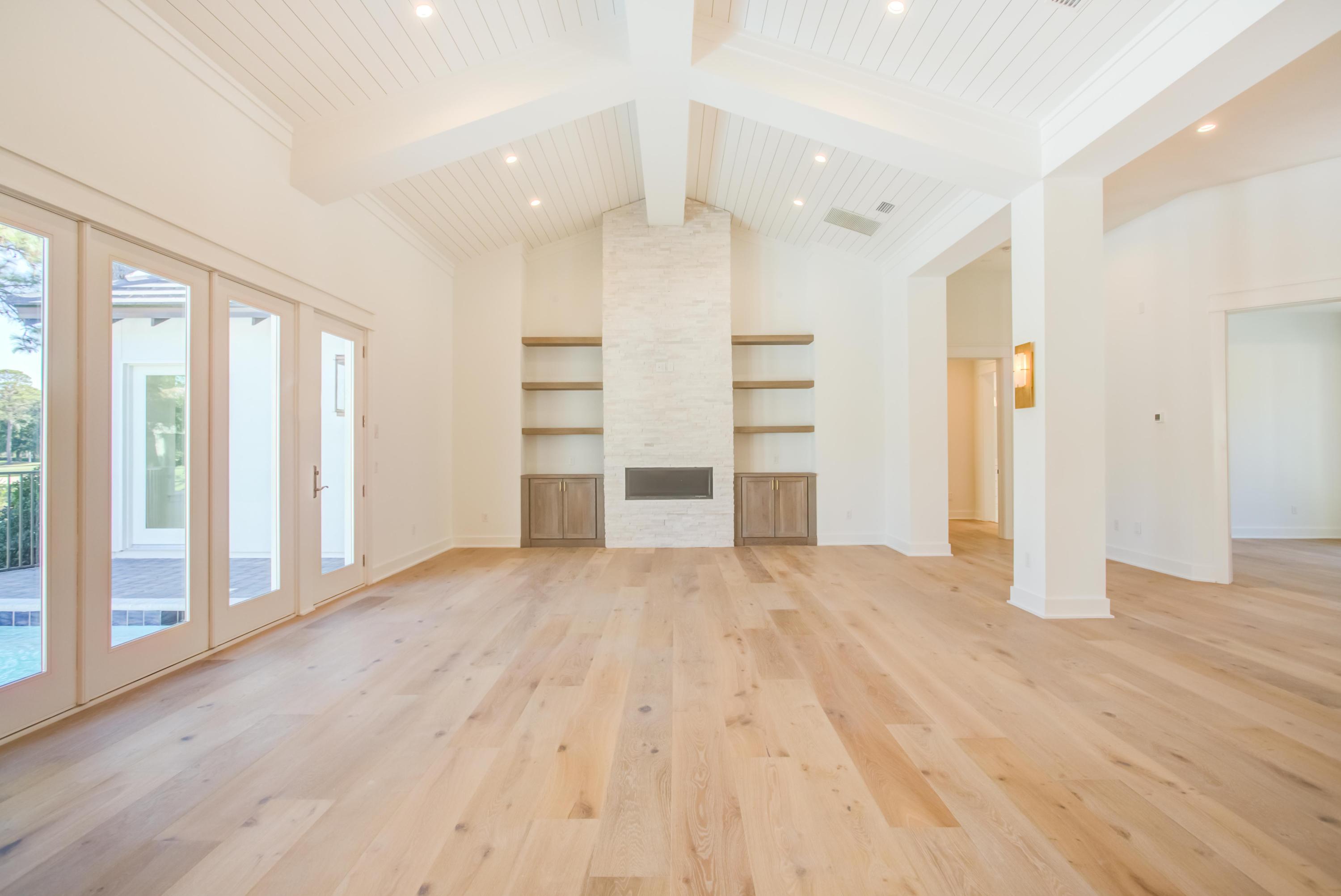 BURNT PINE - Residential