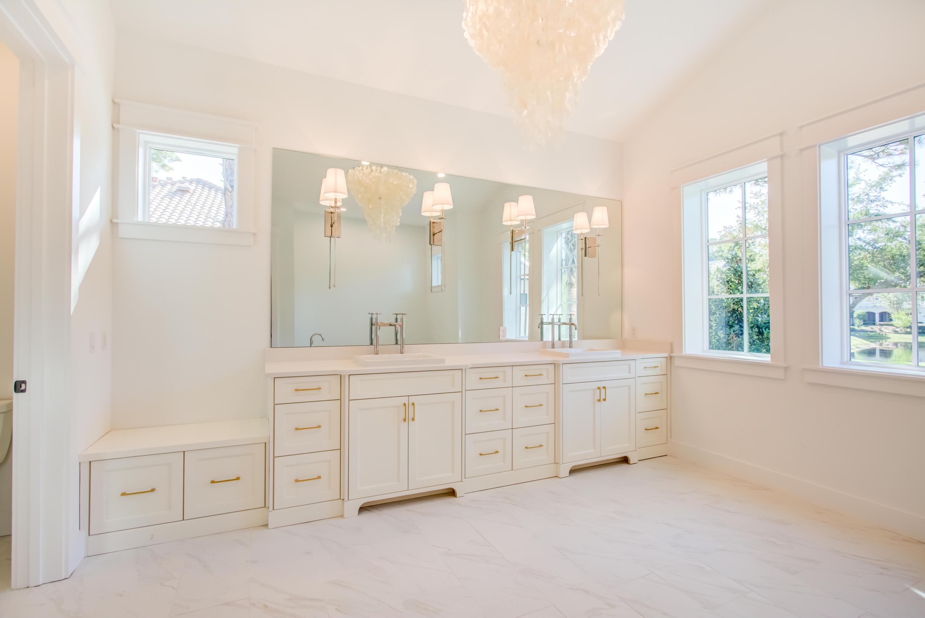 BURNT PINE - Residential