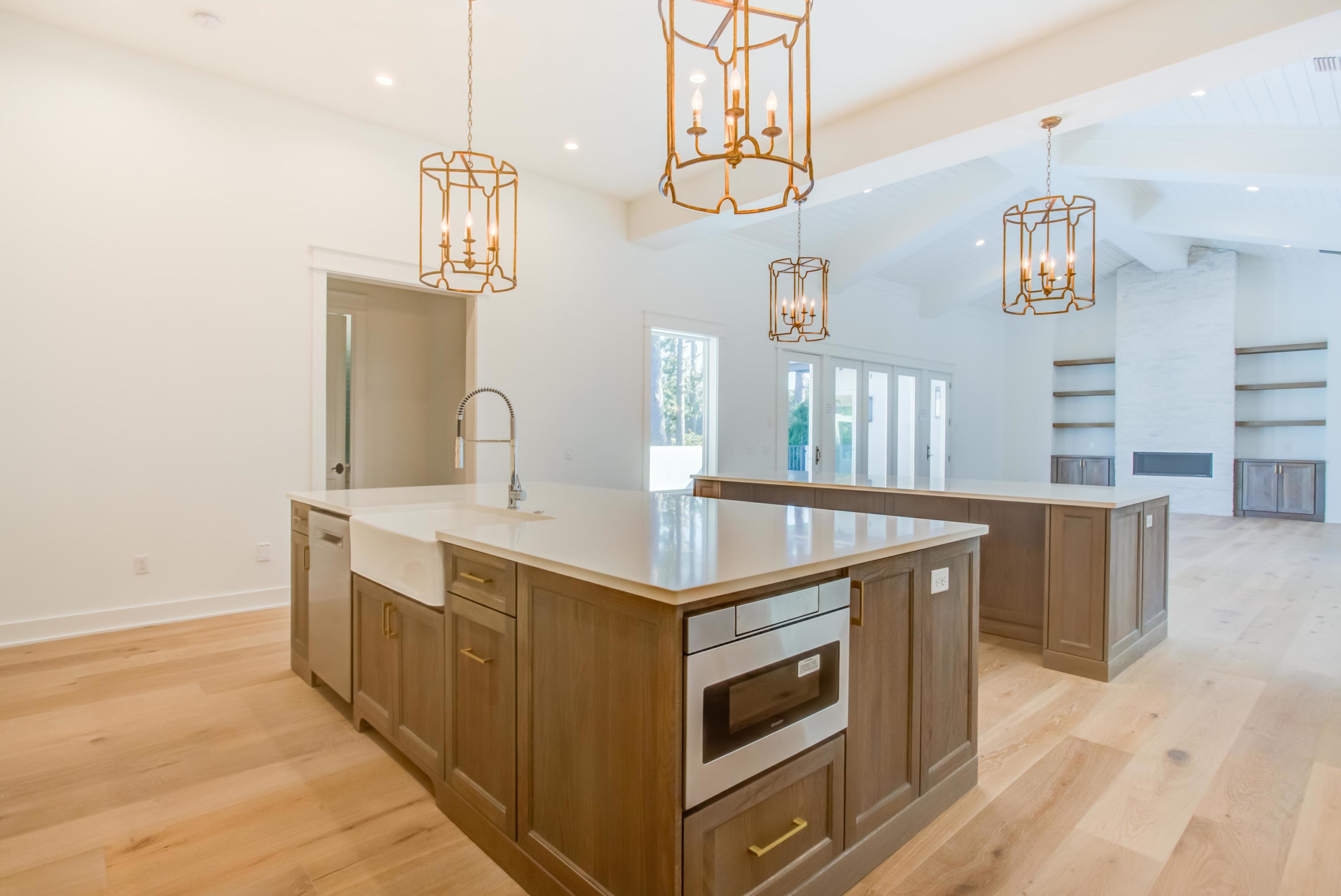 BURNT PINE - Residential