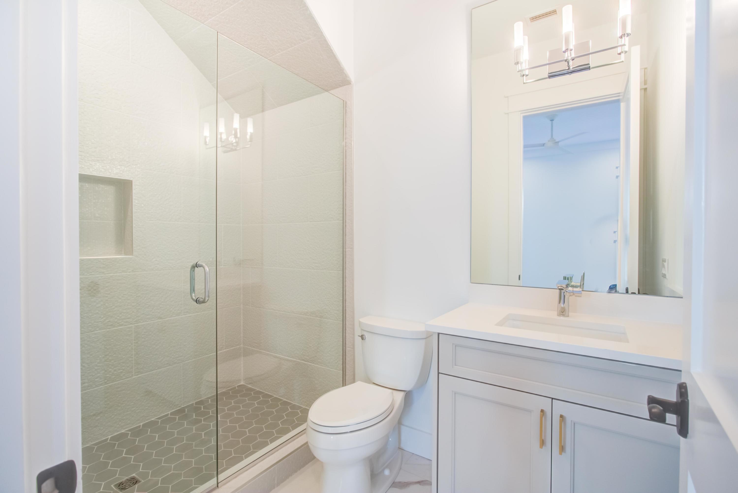 BURNT PINE - Residential