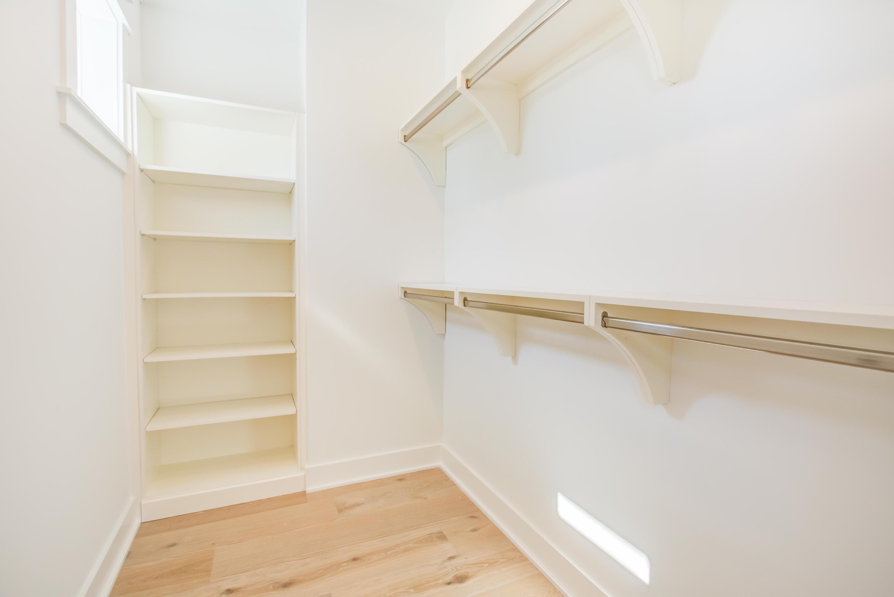 BURNT PINE - Residential