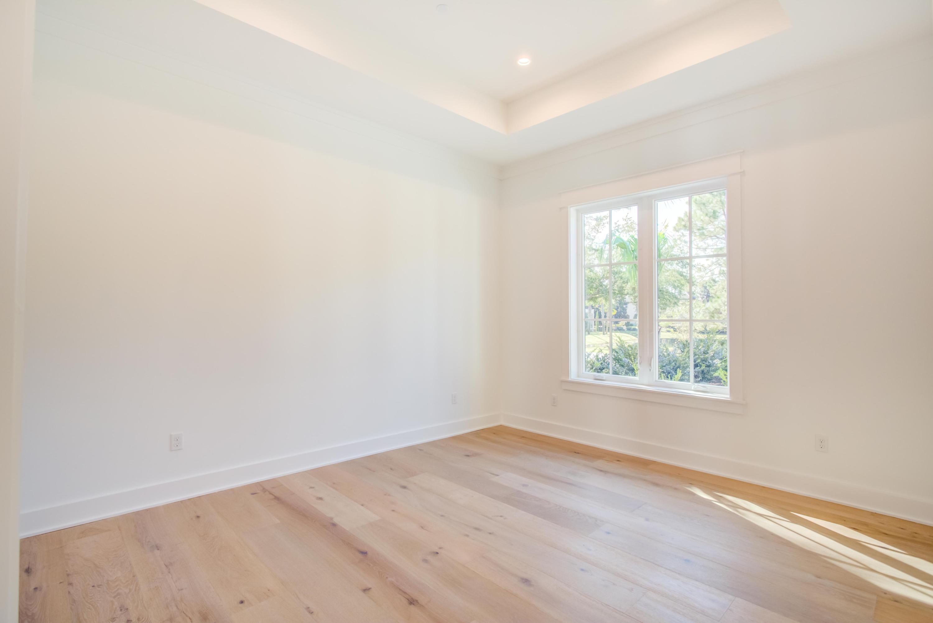 BURNT PINE - Residential