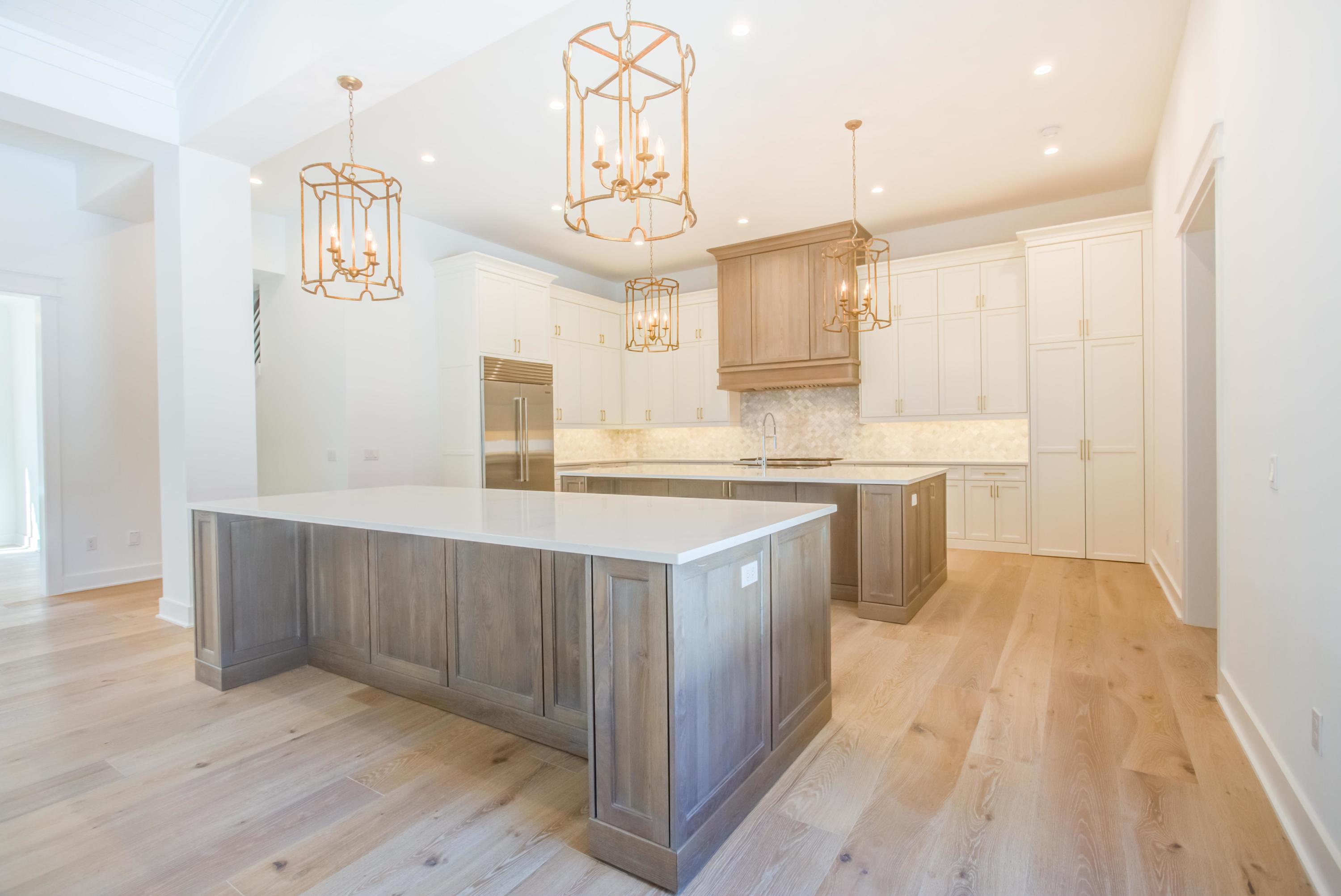 BURNT PINE - Residential