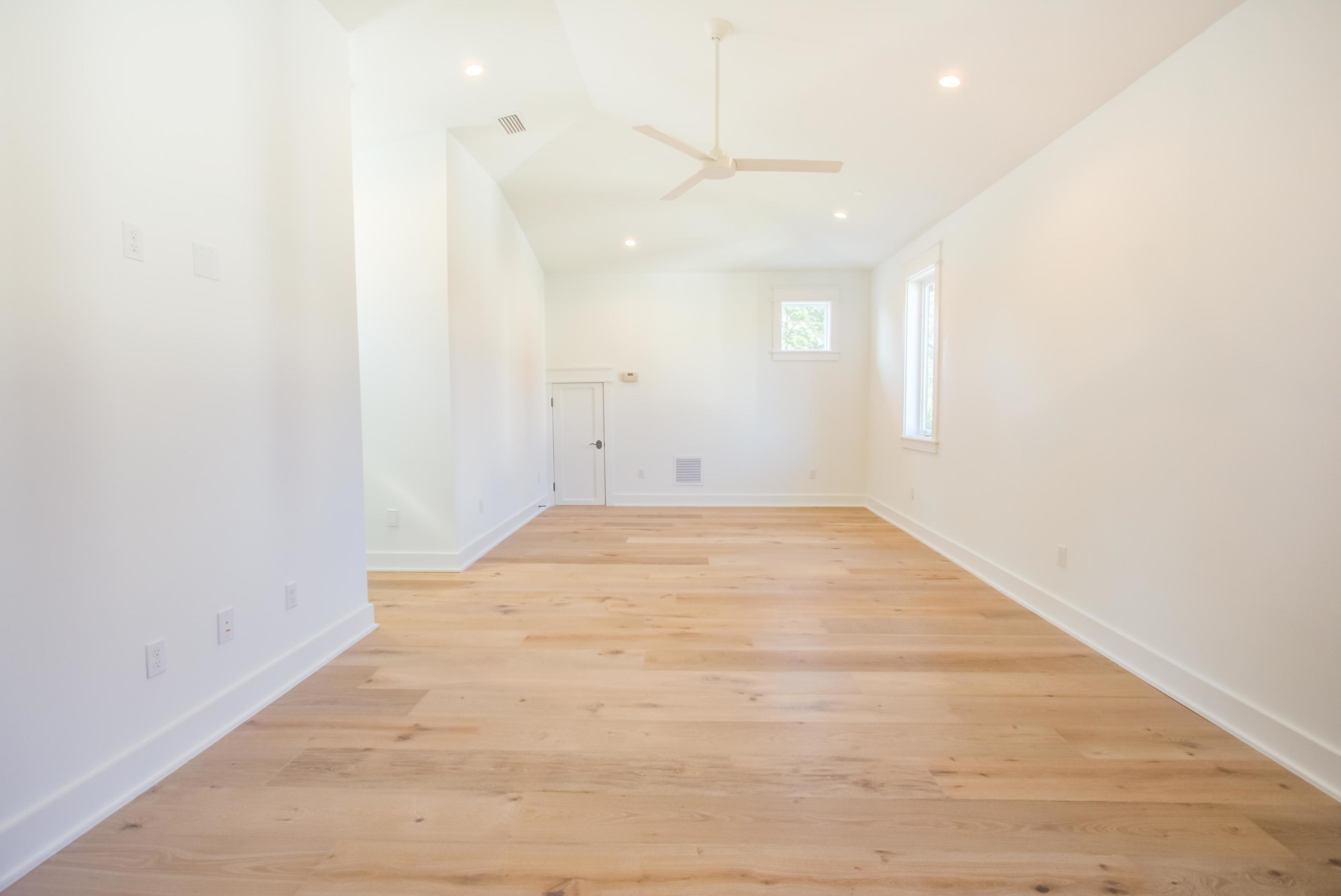 BURNT PINE - Residential