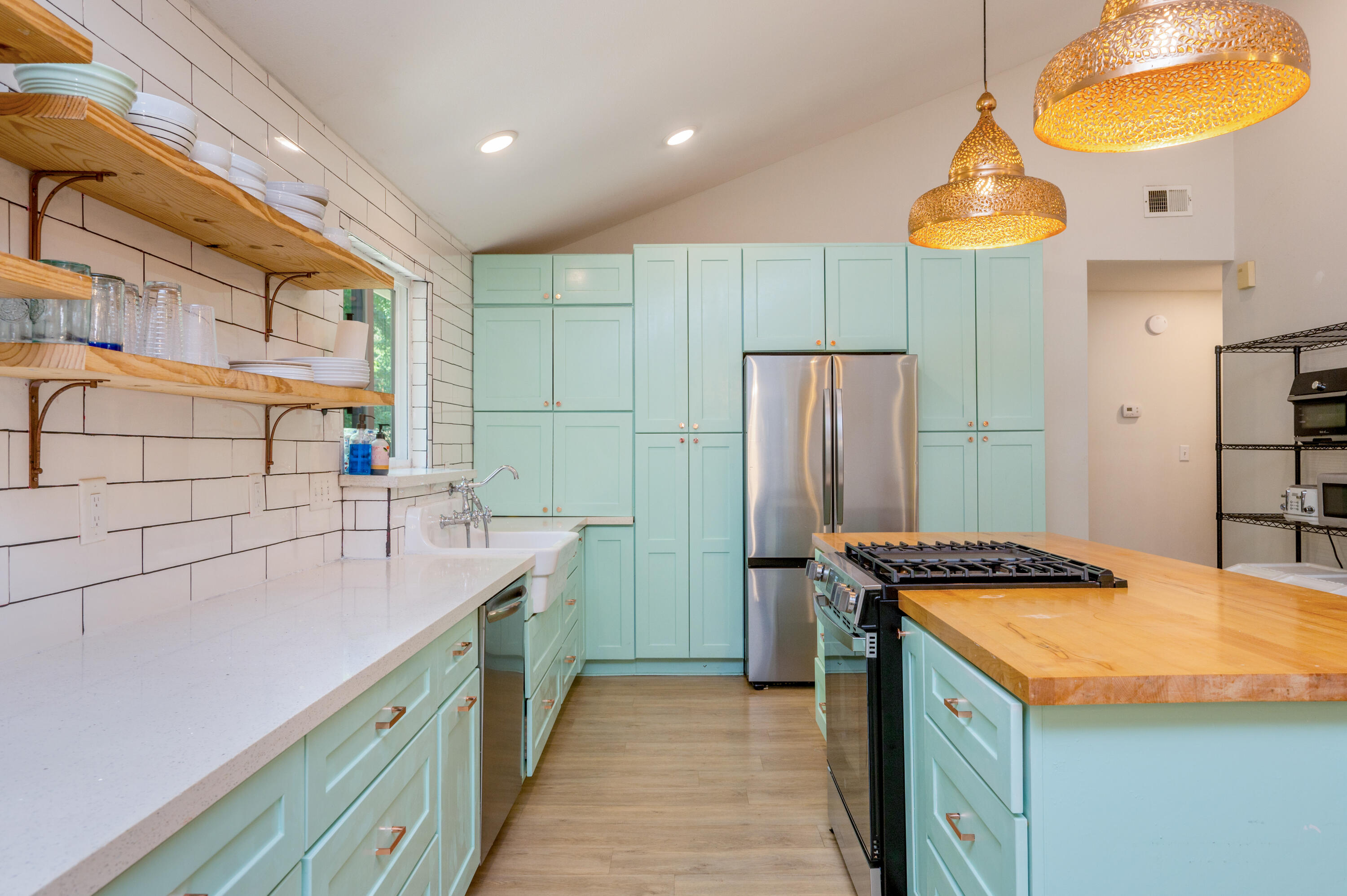 HOLLEY BY THE SEA - Residential