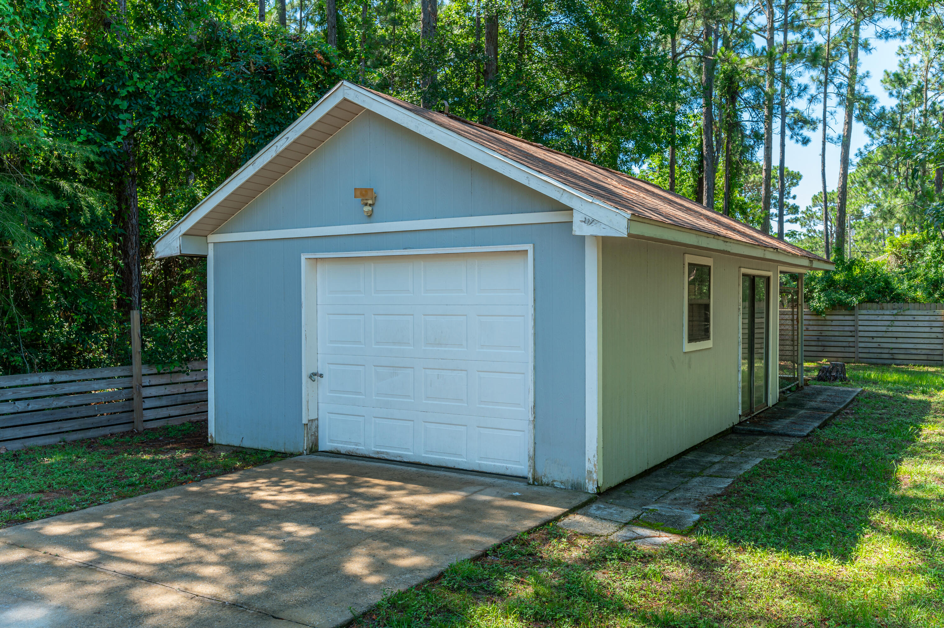 HOLLEY BY THE SEA - Residential