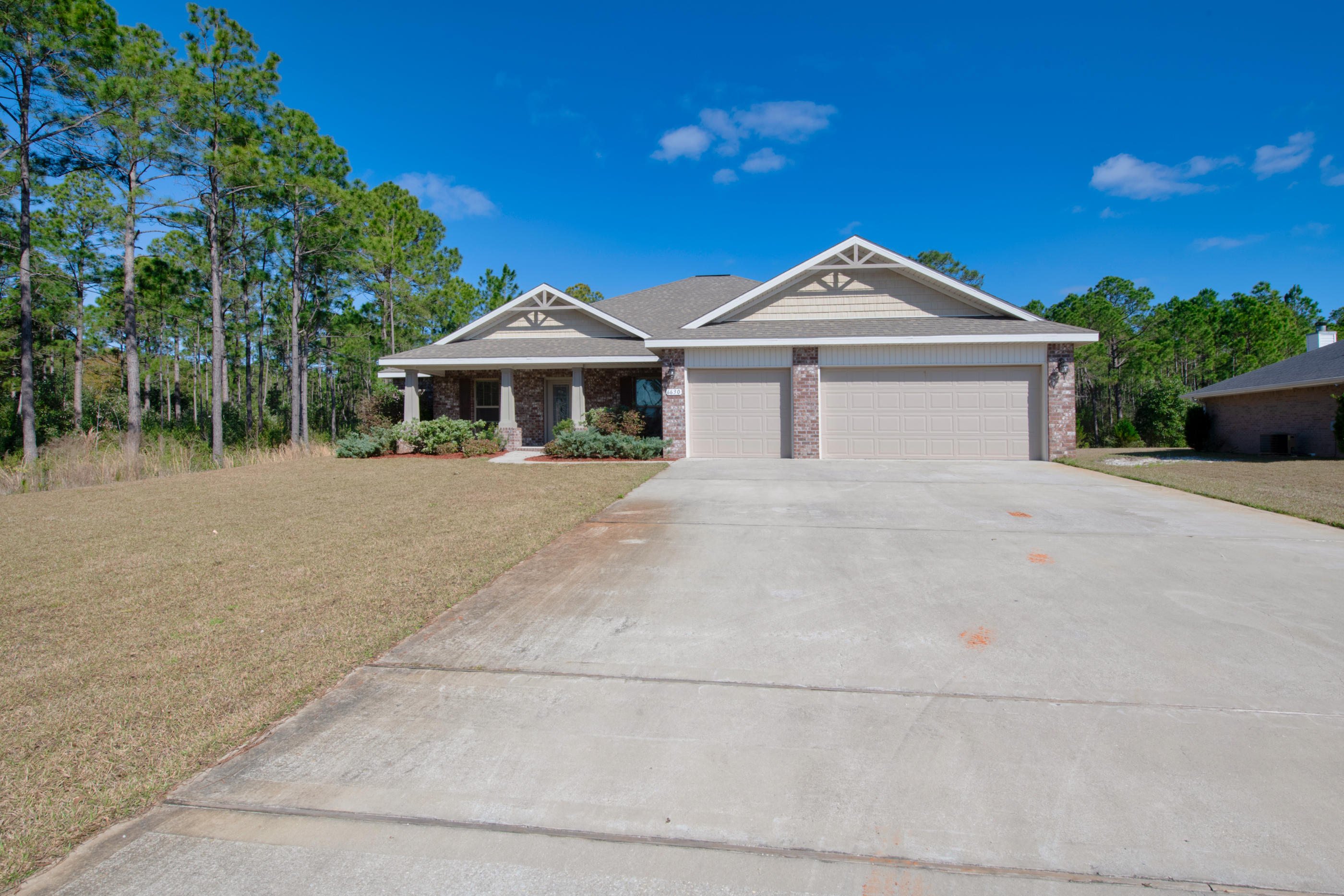 HOLLEY BY THE SEA - Residential