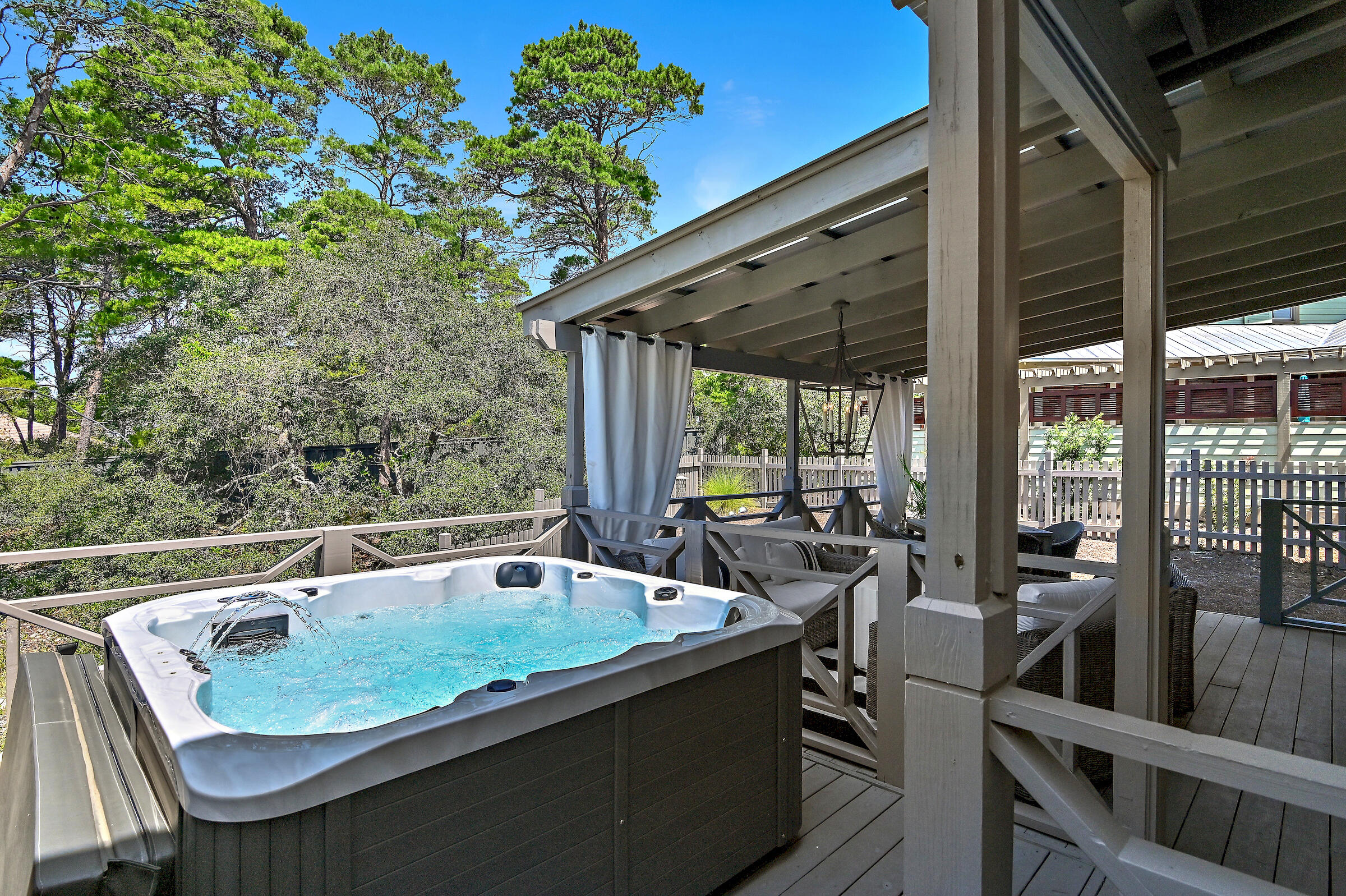 SUMMER RIDGE - Residential