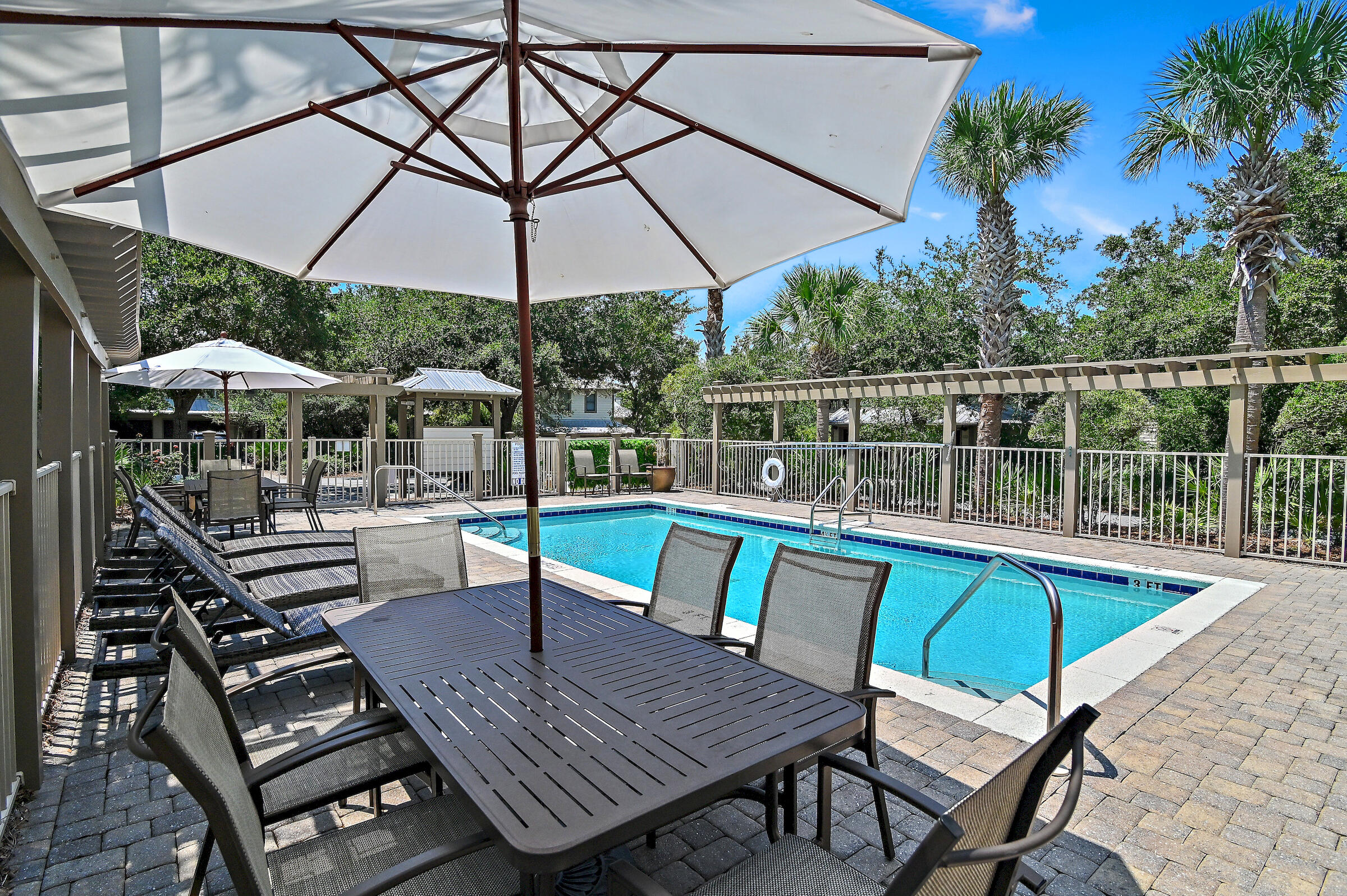 SUMMER RIDGE - Residential