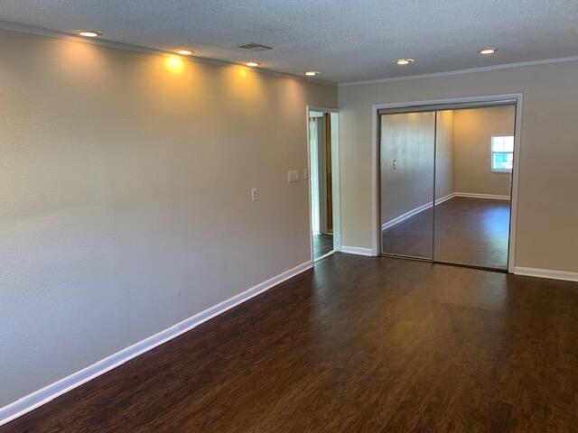 PINE MEADOWS - Residential Lease