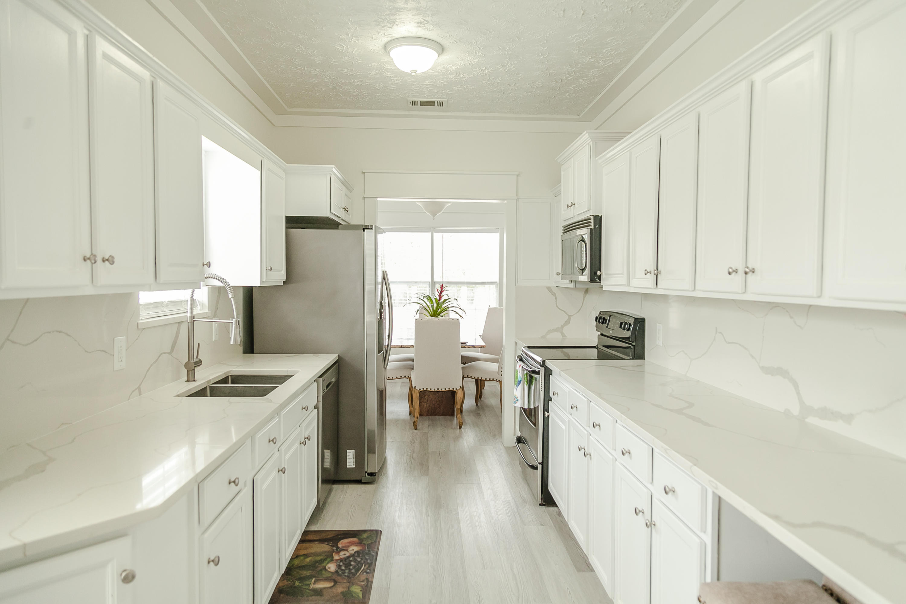 BRANDON OAKS 2ND ADD - Residential