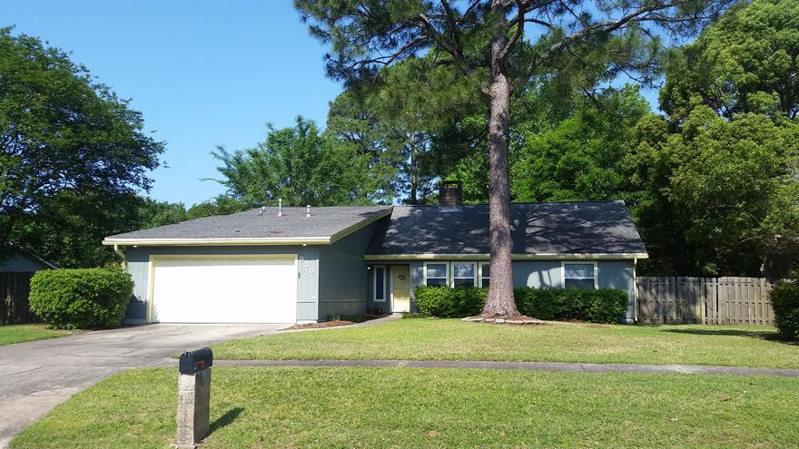 Very few interior photos at this time due to family getting through personal items and removing from property. Dining area, living area, den and kitchen all in main area of house with a two sided fireplace in the center. Split bedroom plan, master suite with walk in closet next to garage. Tremendous backyard with plenty of area to use in many different ways. Classic established FWB sundivision very well cared for homes in this area. Easy to see!