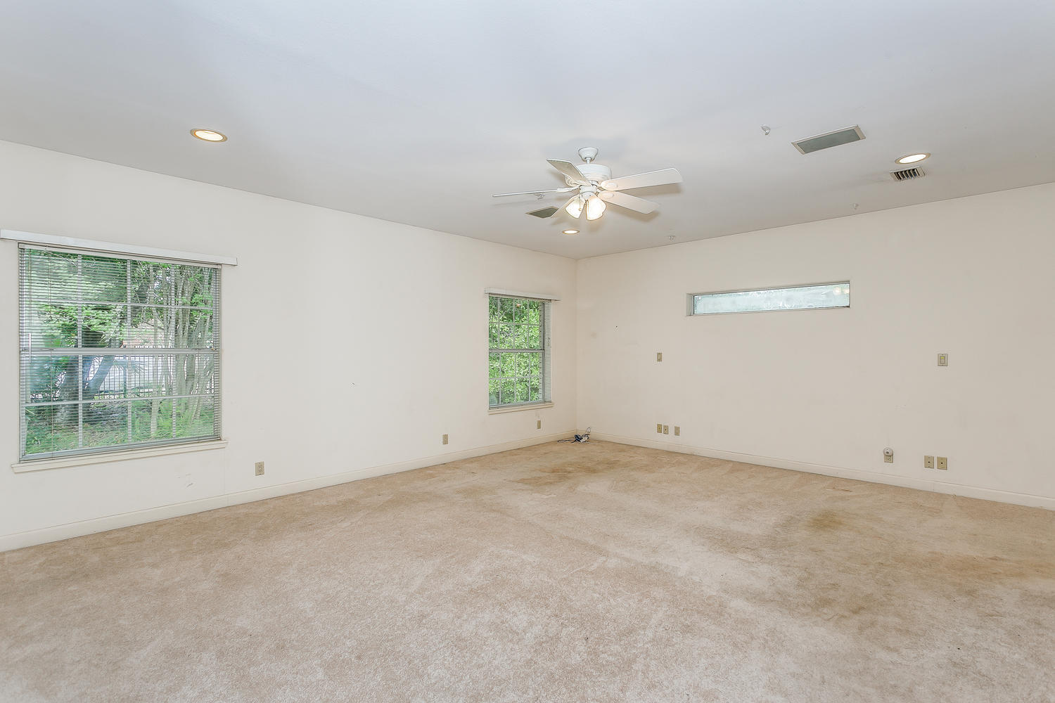 BAY CLIFFS - Residential