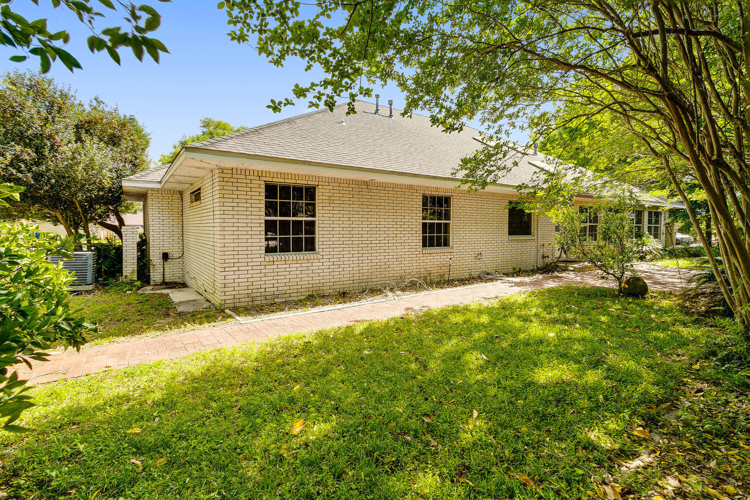 BAY CLIFFS - Residential