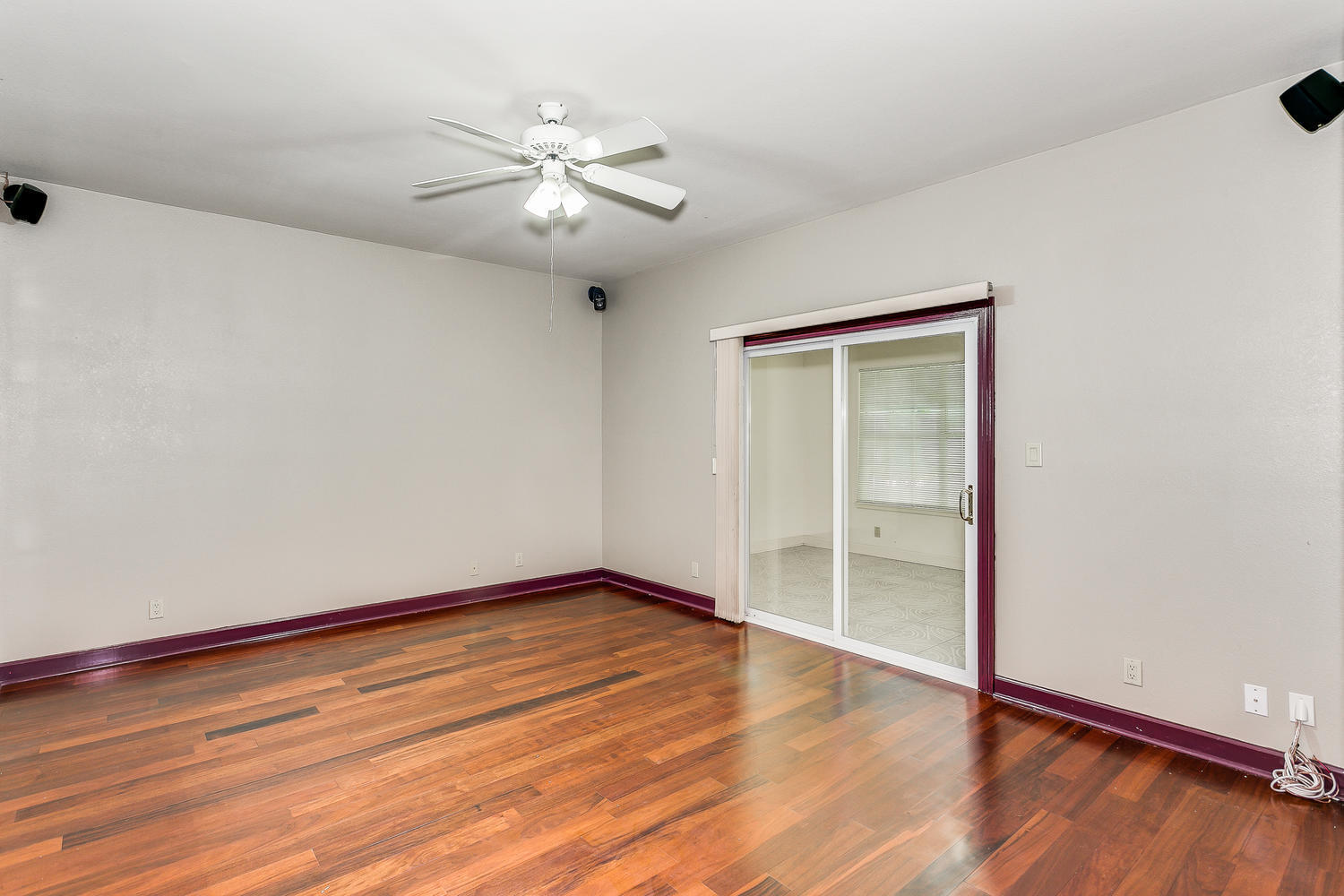 BAY CLIFFS - Residential